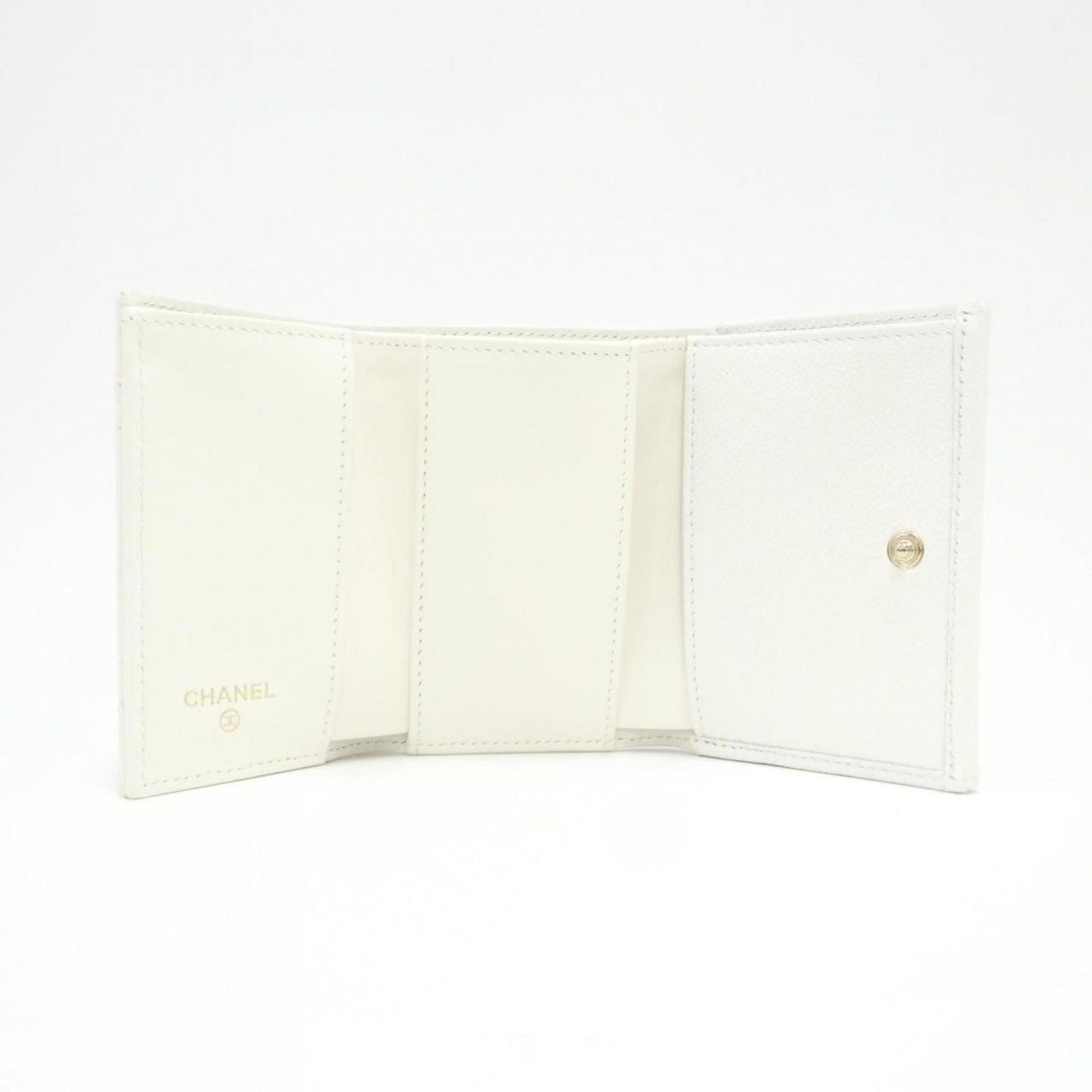 Chanel Timeless/classique, White, Leather, wallet