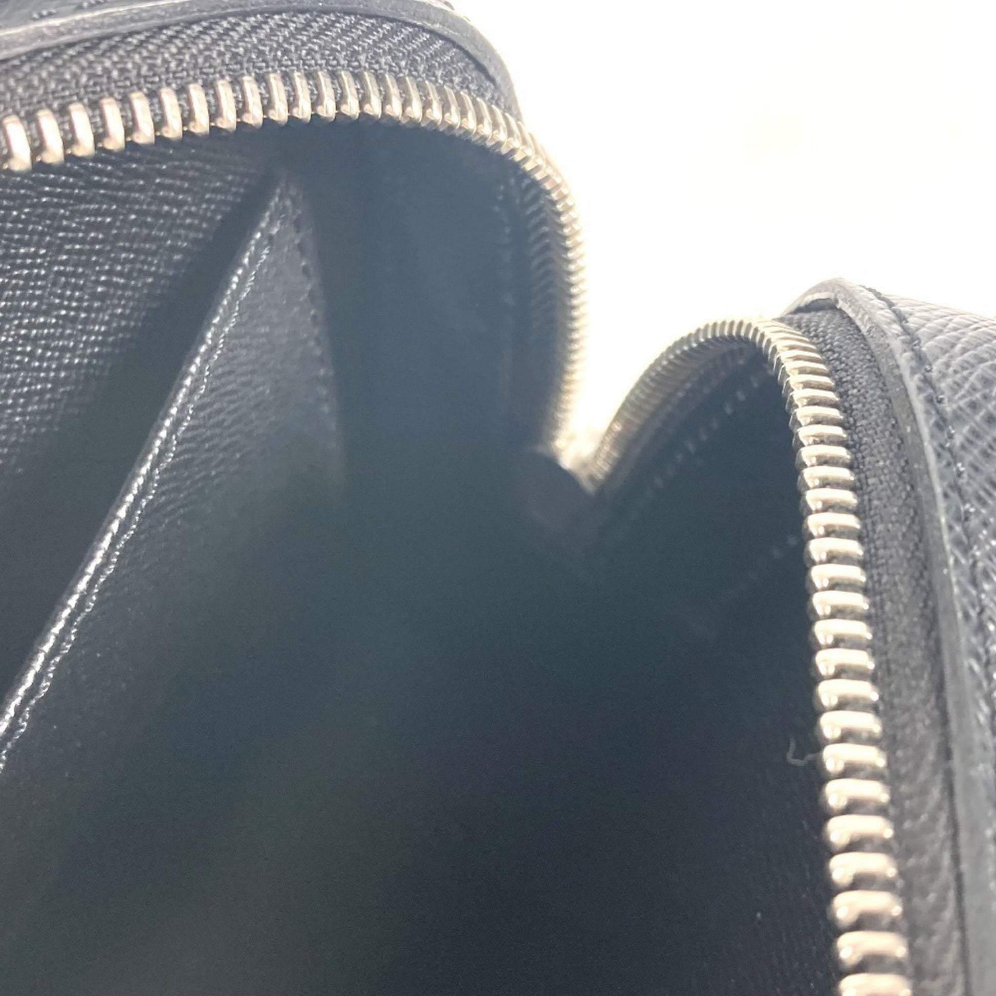 Louis Vuitton Baikal, Black, Leather, clutch