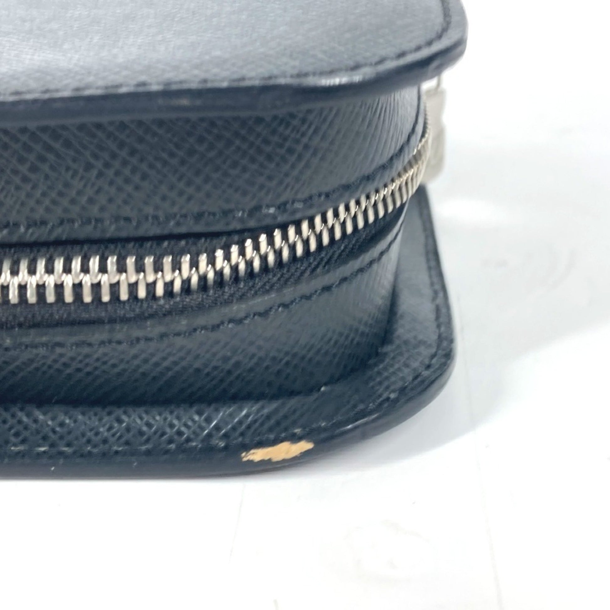 Louis Vuitton Baikal, Black, Leather, clutch