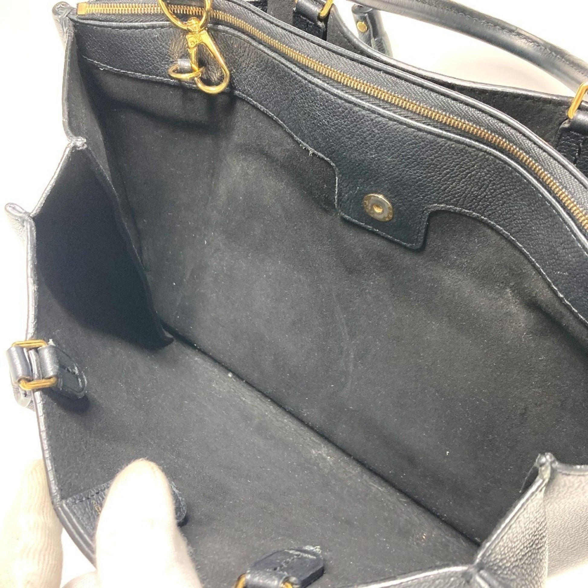Louis Vuitton Lockmeto, Black, Leather, handbag