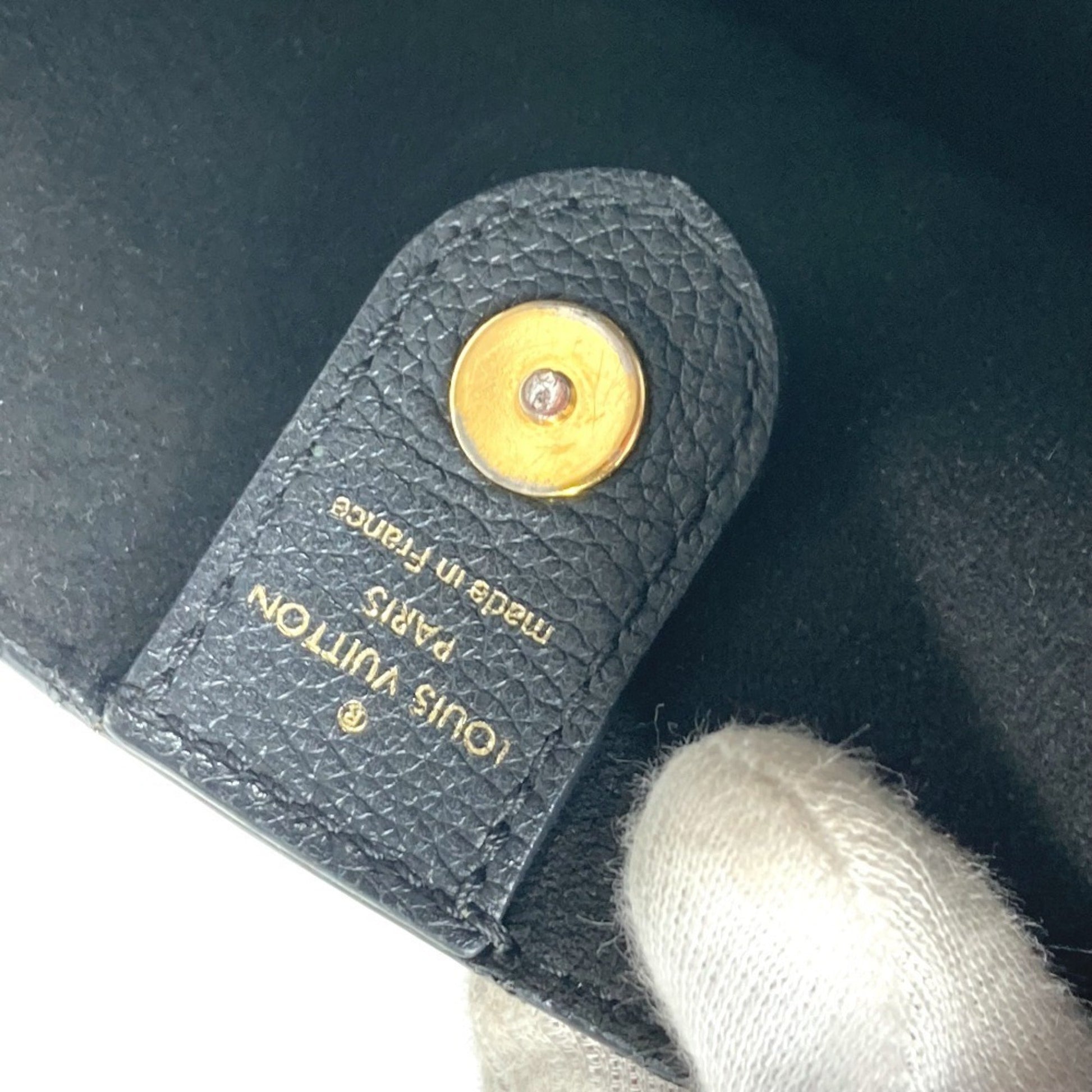 Louis Vuitton Lockmeto, Black, Leather, handbag
