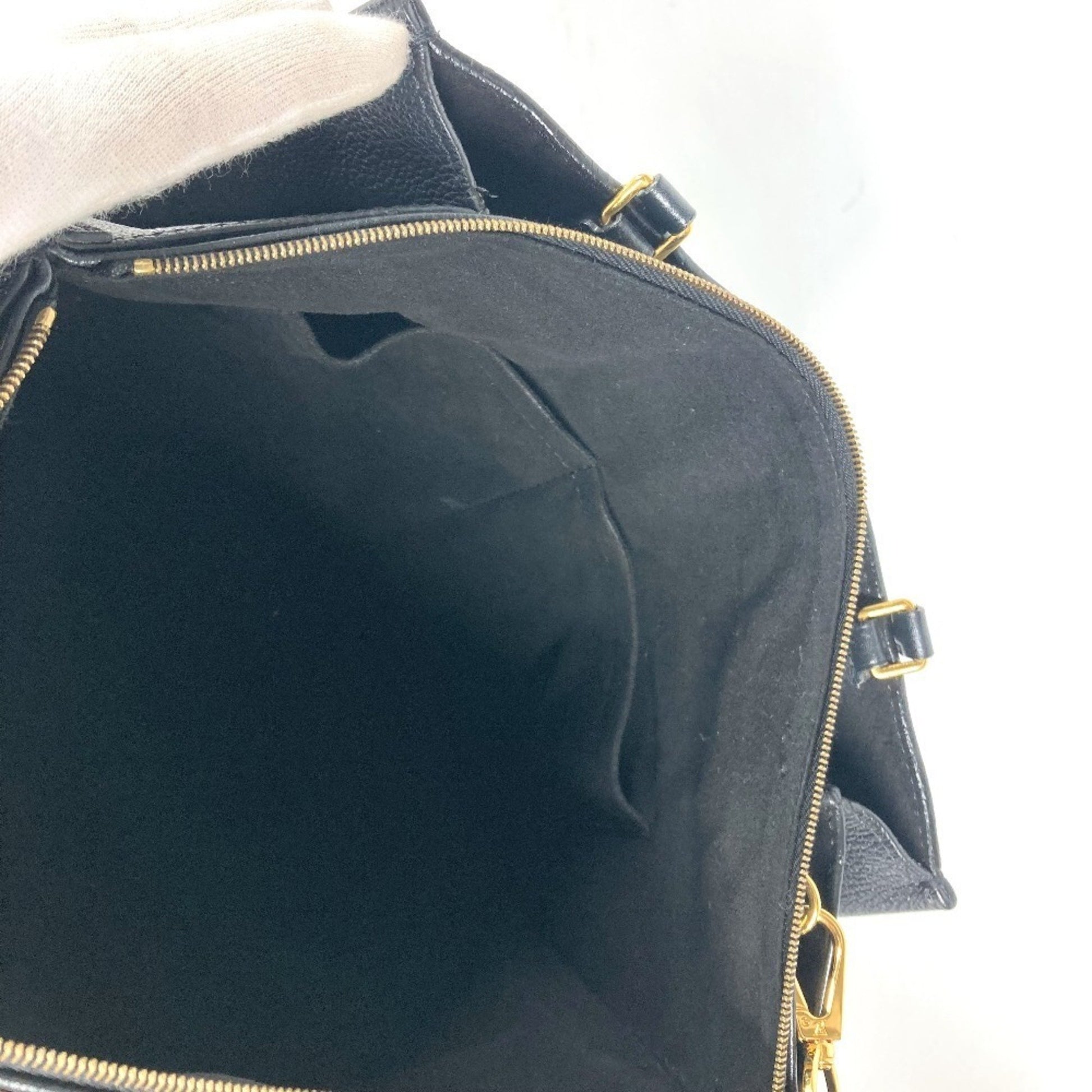 Louis Vuitton Lockmeto, Black, Leather, handbag