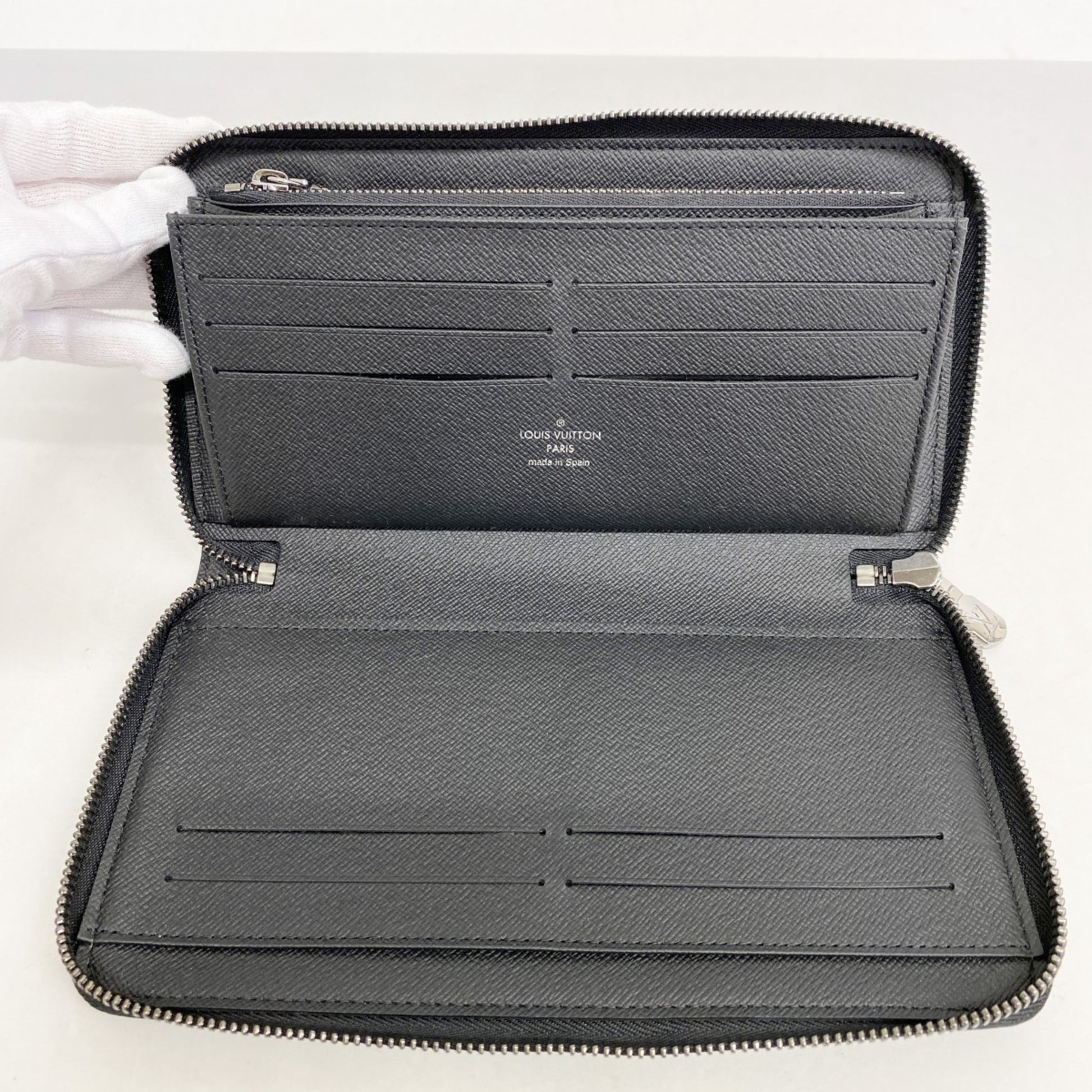 Louis Vuitton Zippy organizer, Black, Canvas, wallet