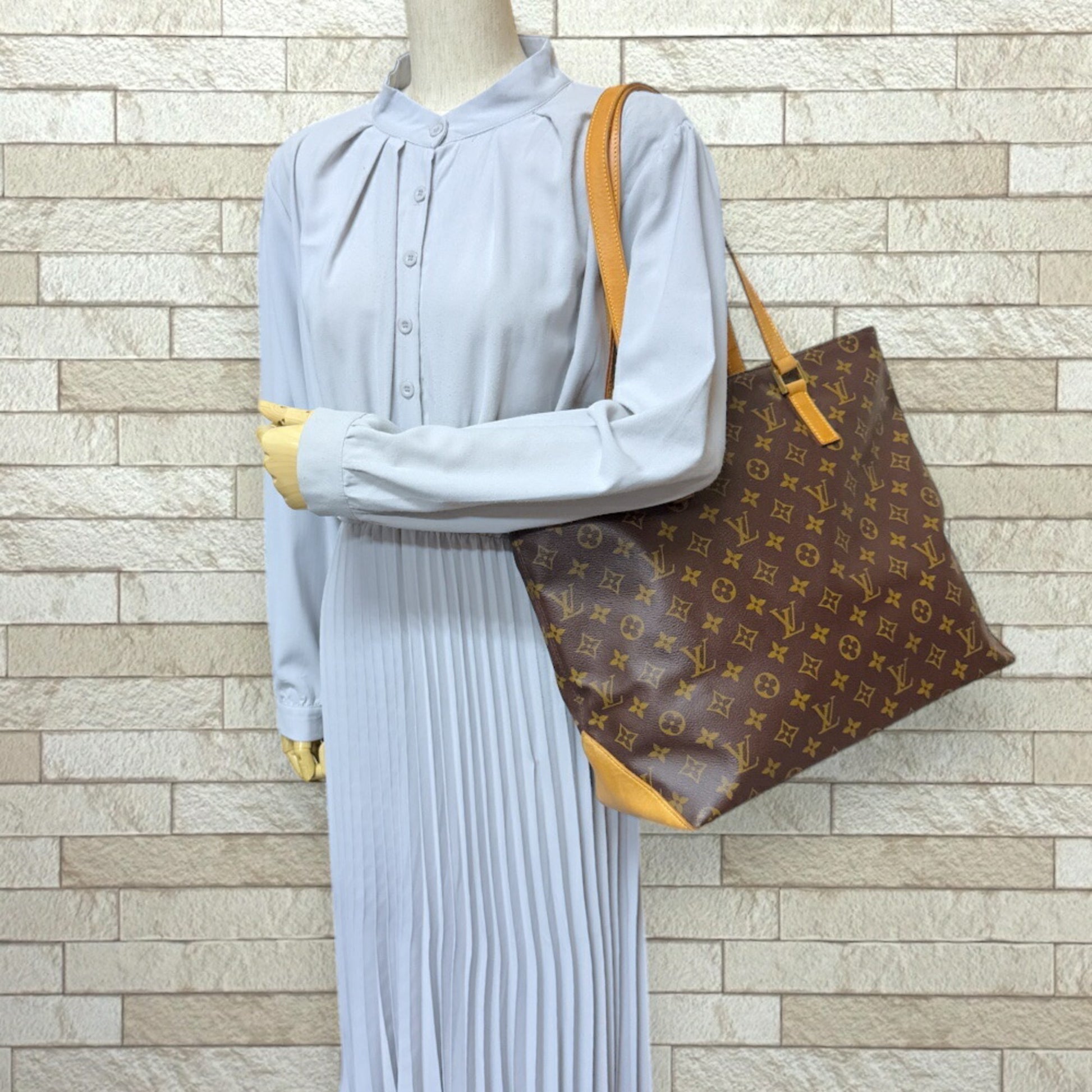 Louis Vuitton Cabas Mezzo, Brown, Canvas, tote