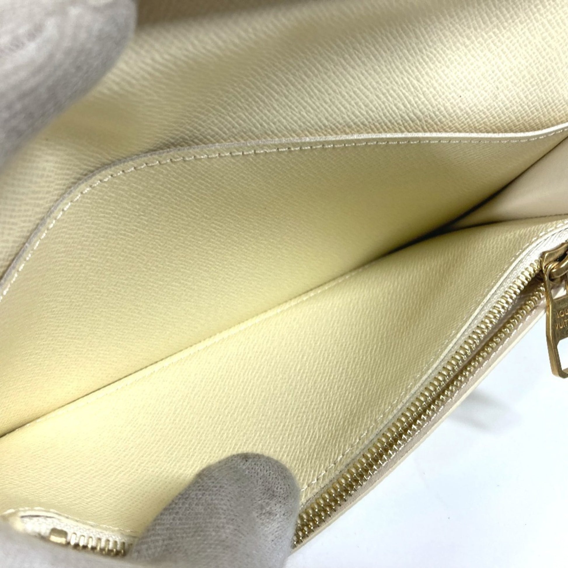 Louis Vuitton Brazza, White, Leather, wallet