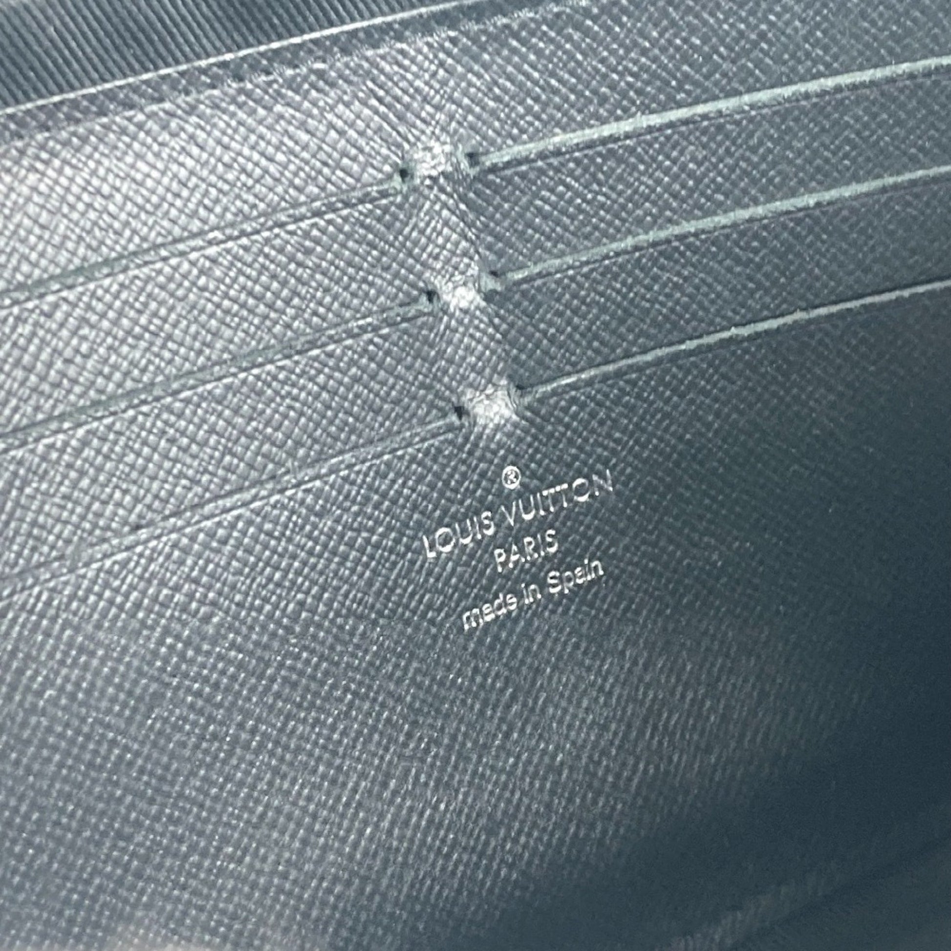 Louis Vuitton Alpha, Black, Canvas, clutch