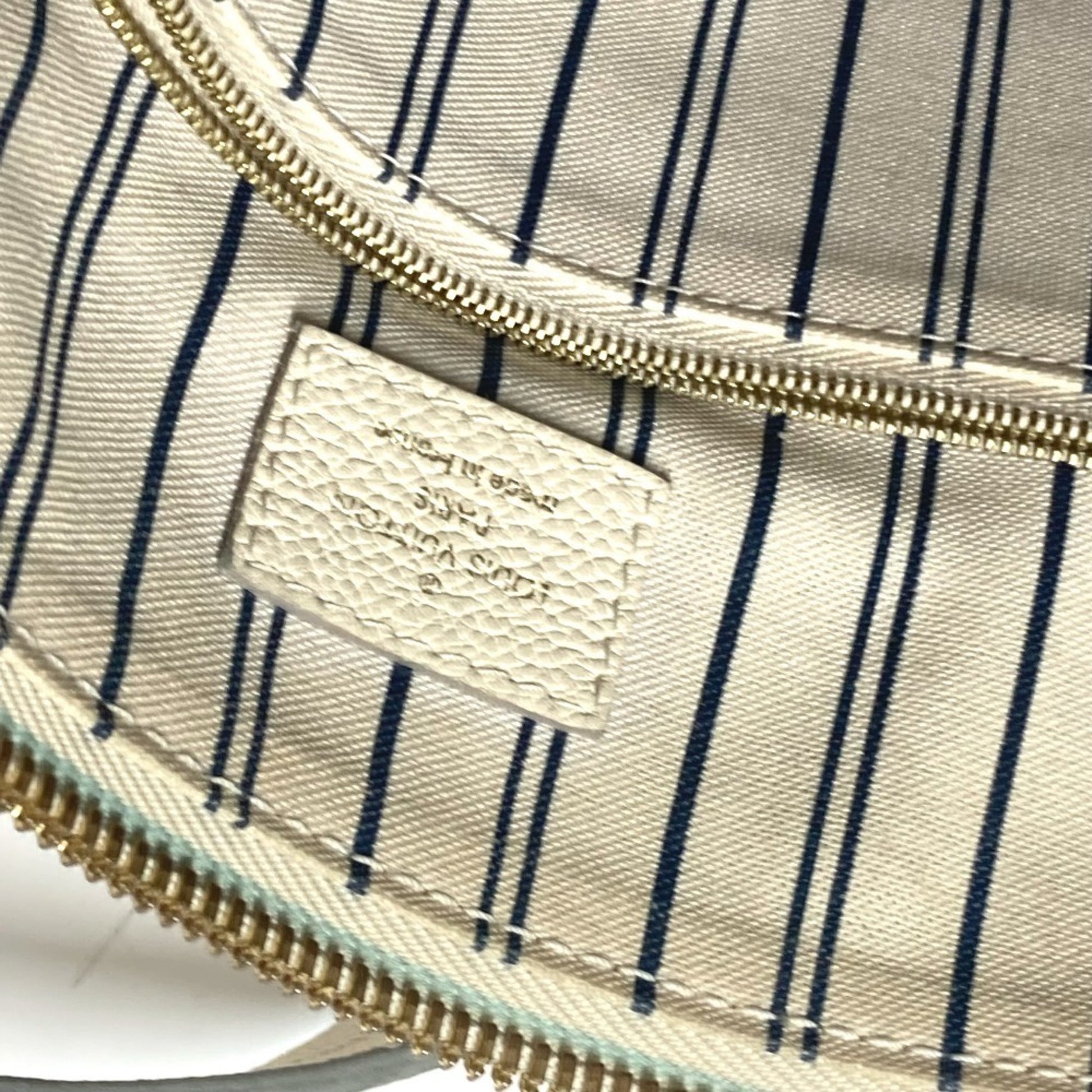Louis Vuitton Lumineuse, White, Leather, tote