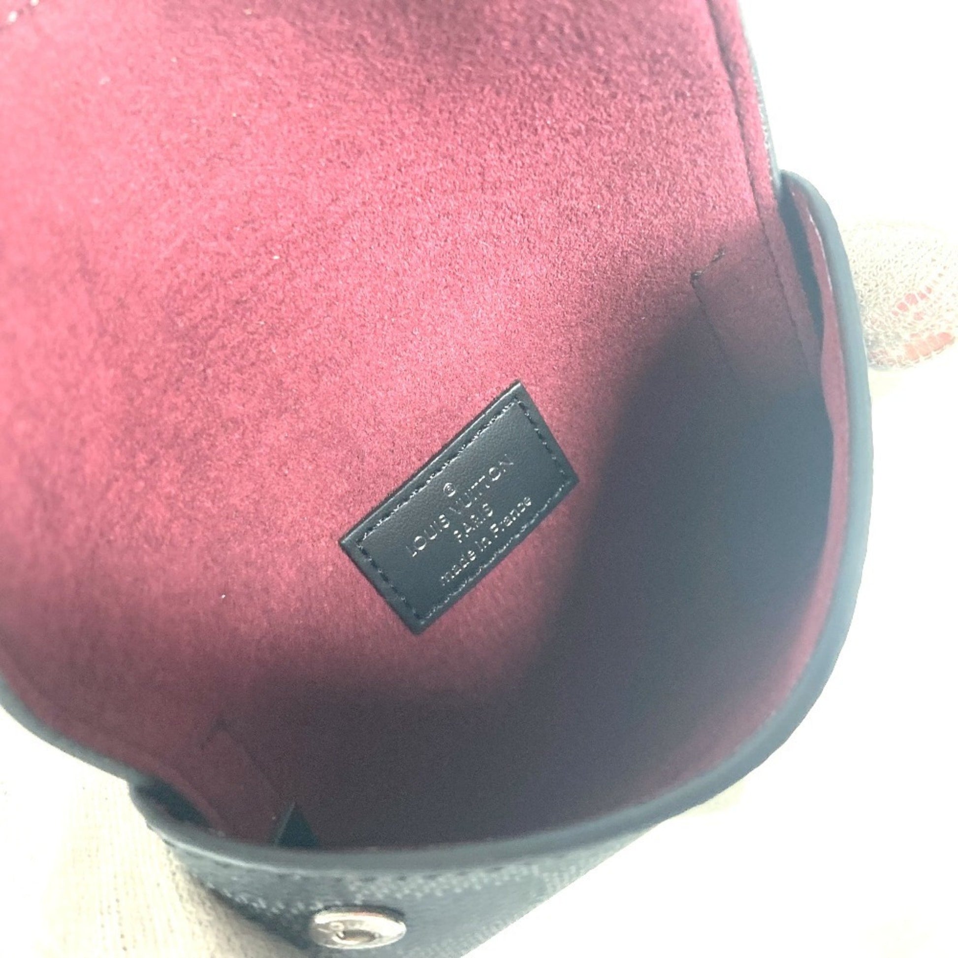 Louis Vuitton Alpha, Black, Canvas, clutch