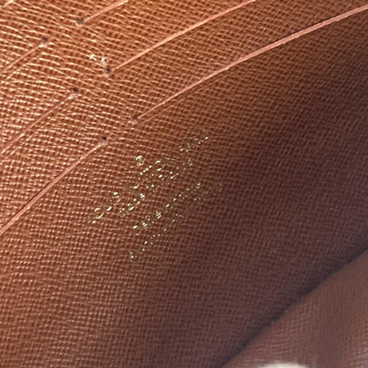 Louis Vuitton, Brown, Canvas, clutch