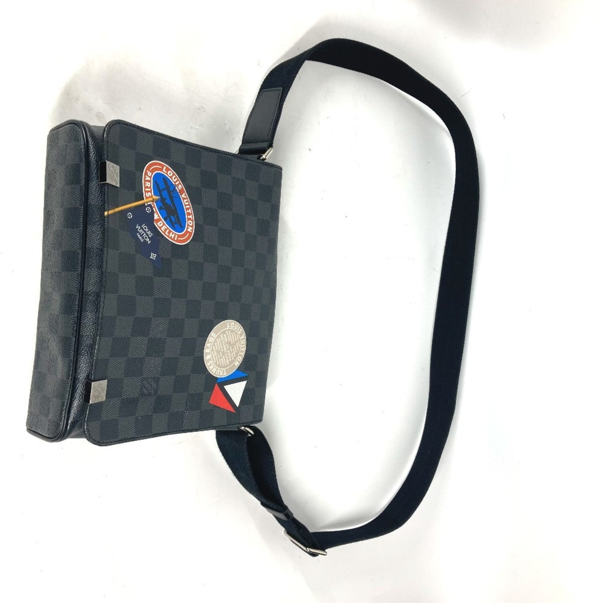 Louis Vuitton District, Black, Canvas, shoulder