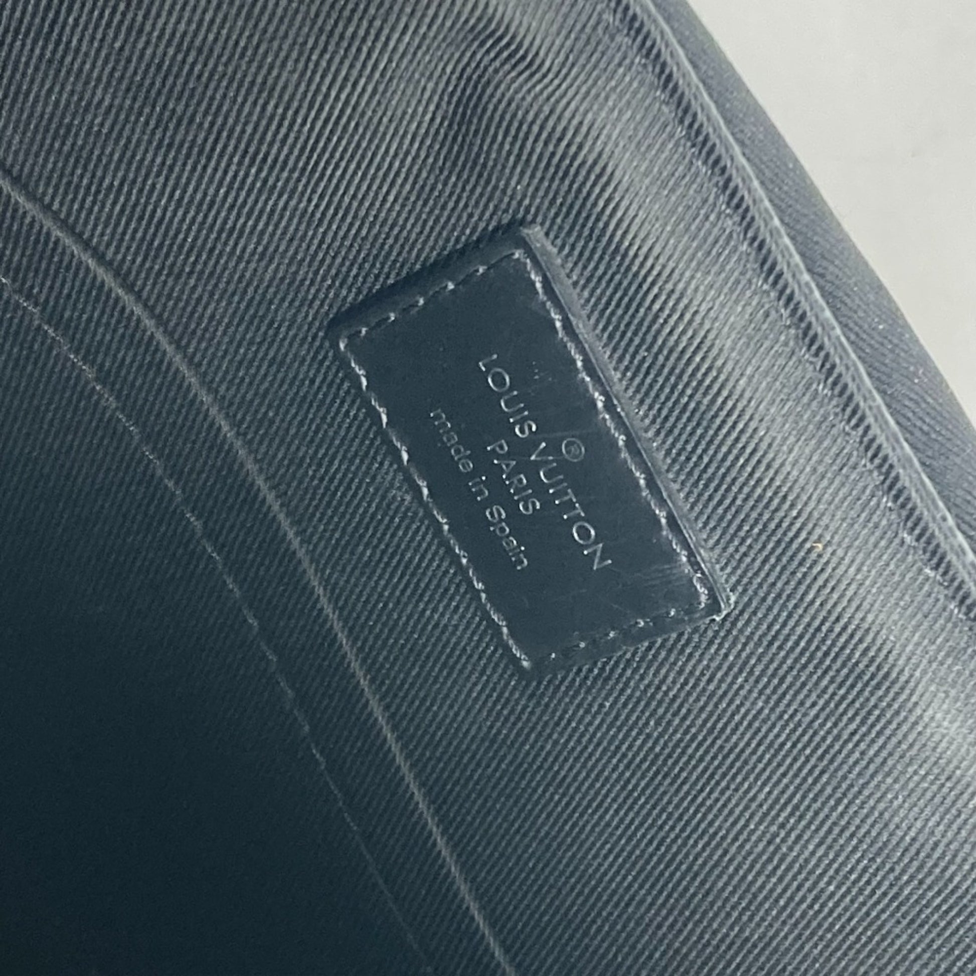 Louis Vuitton District, Black, Canvas, shoulder