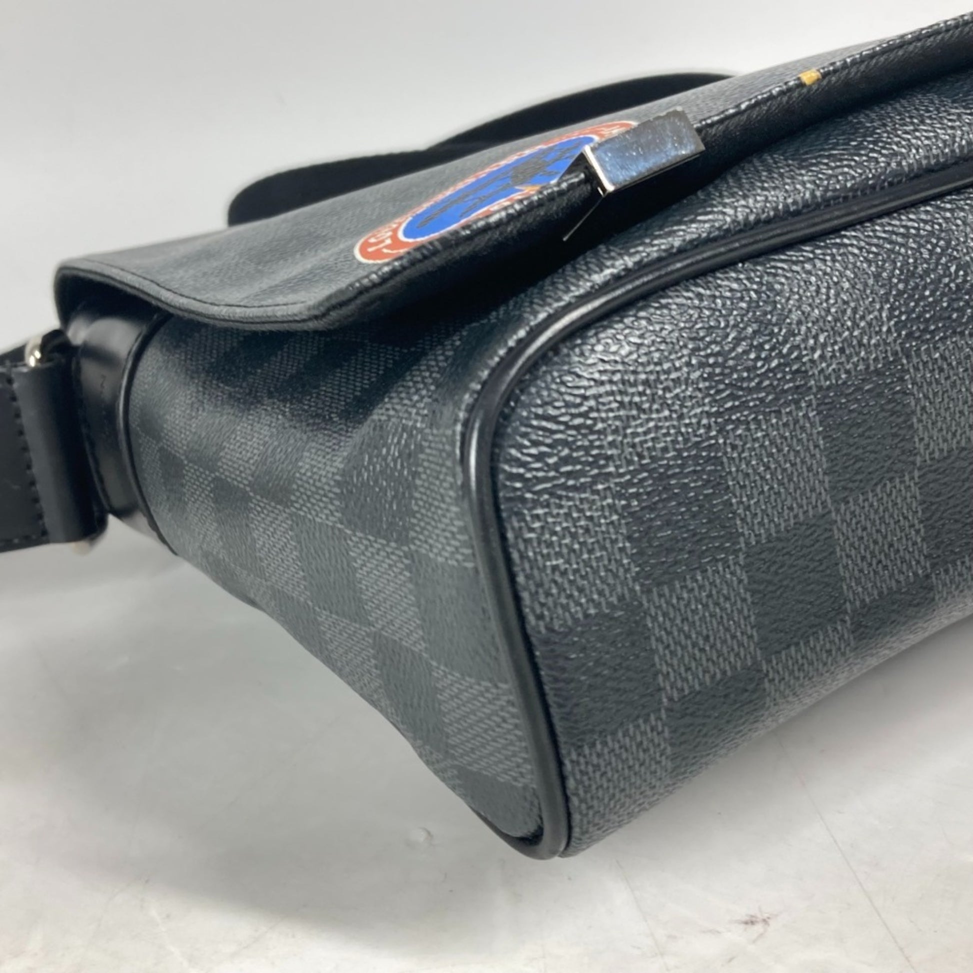 Louis Vuitton District, Black, Canvas, shoulder
