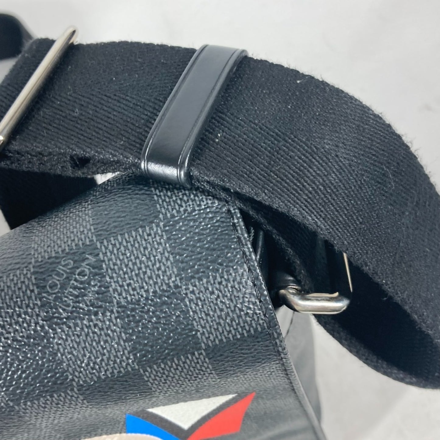 Louis Vuitton District, Black, Canvas, shoulder