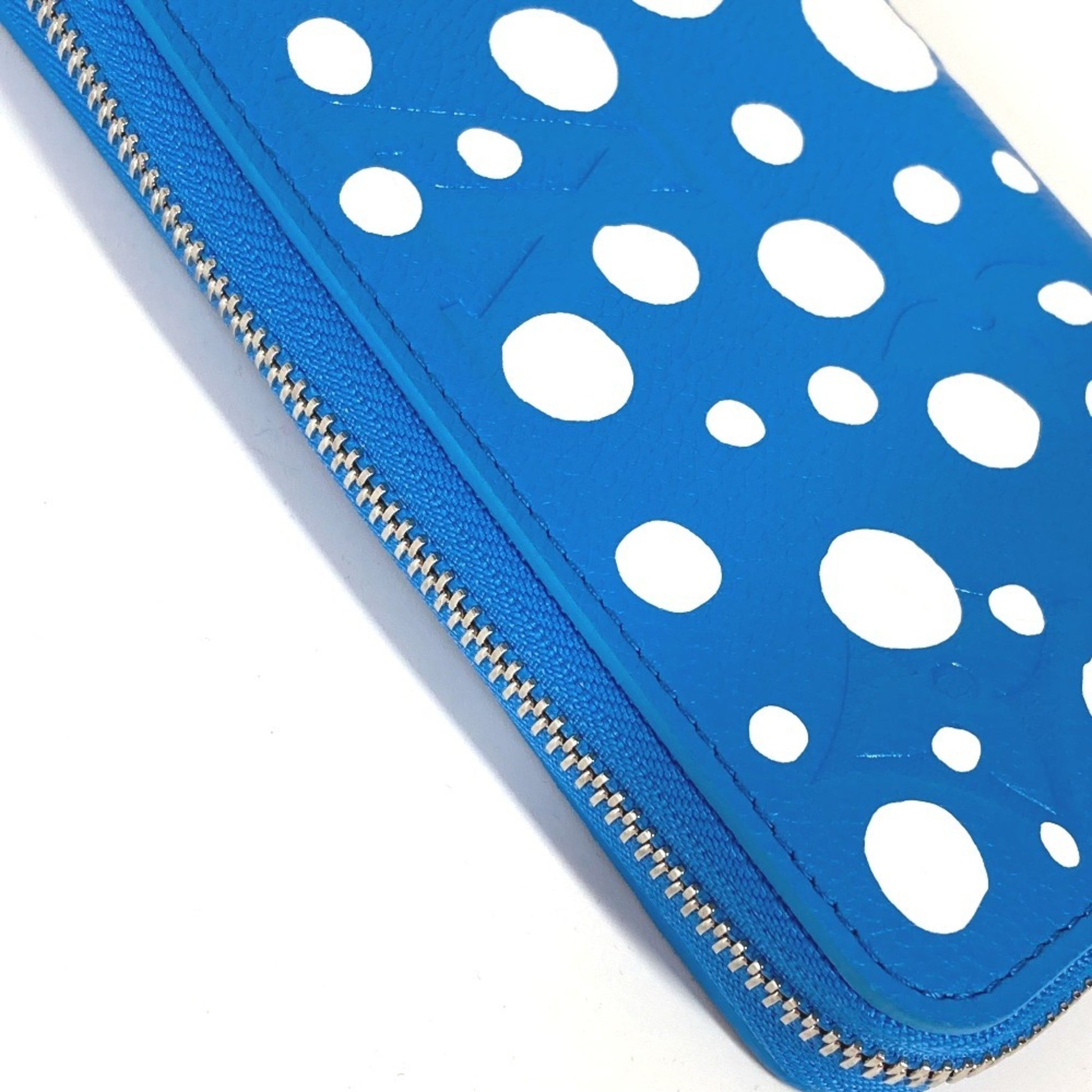 Louis Vuitton Portefeuille zippy, Blue, Leather, wallet
