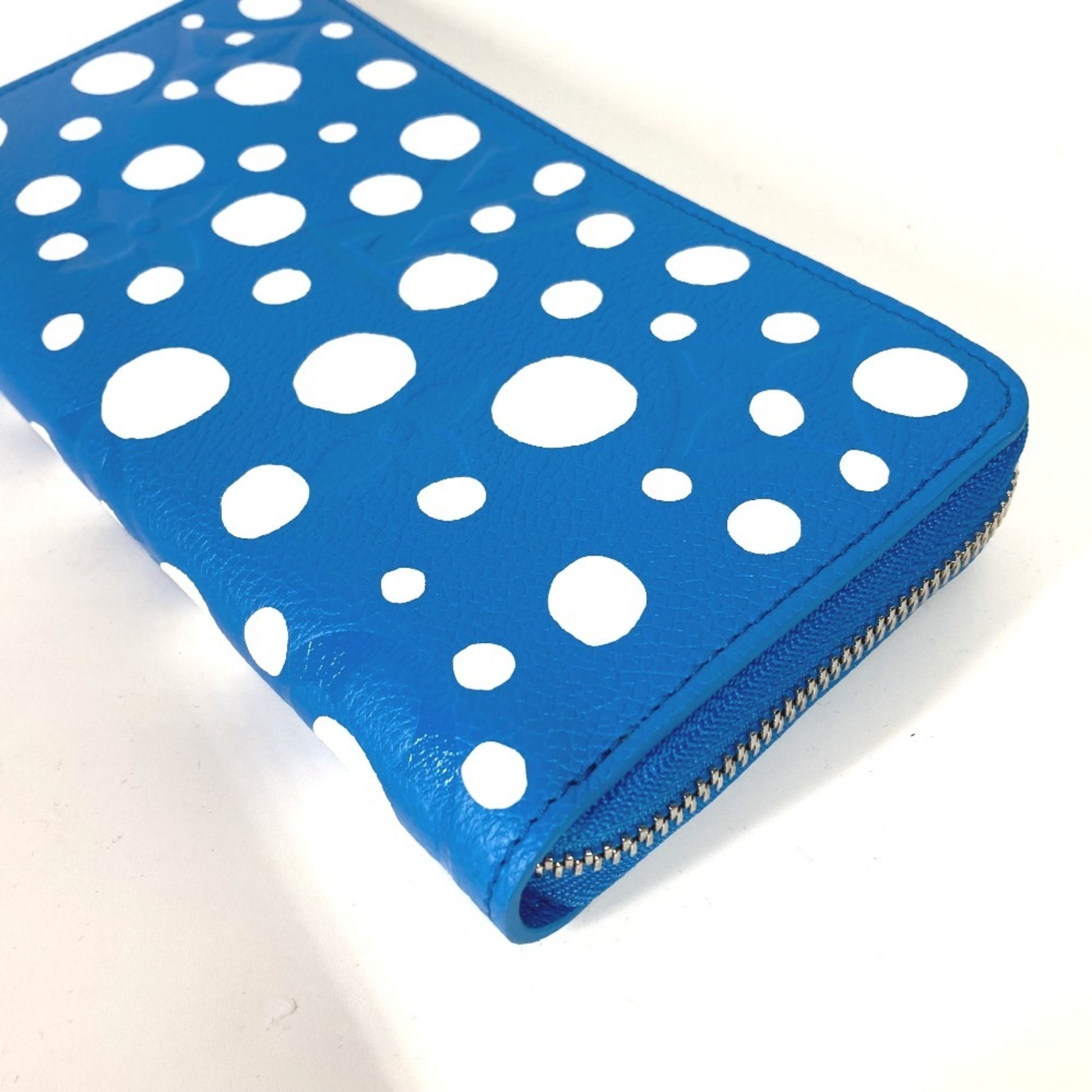 Louis Vuitton Portefeuille zippy, Blue, Leather, wallet