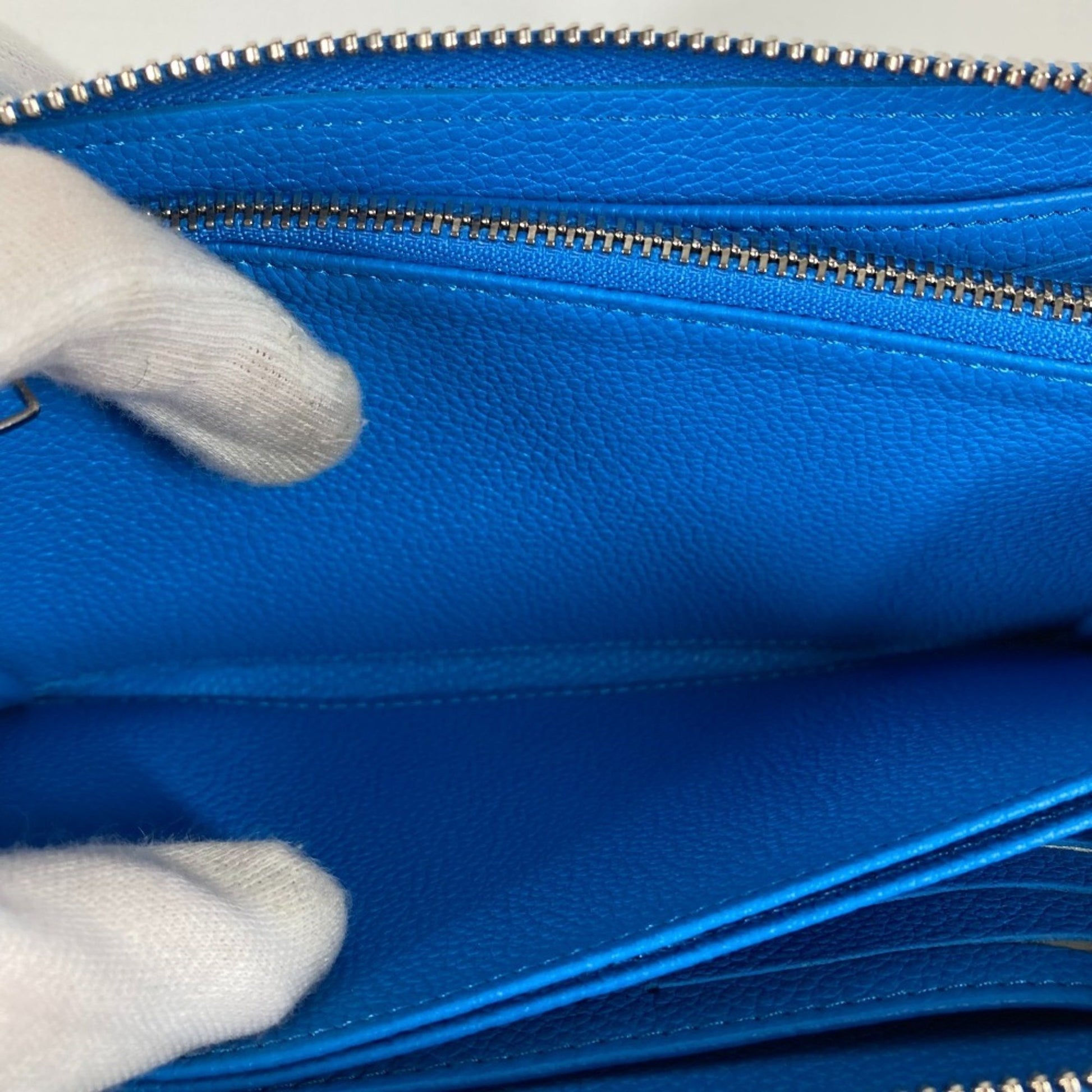 Louis Vuitton Portefeuille zippy, Blue, Leather, wallet