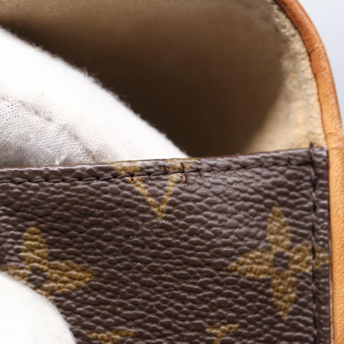 Louis Vuitton Florentine, Brown, Canvas, clutch