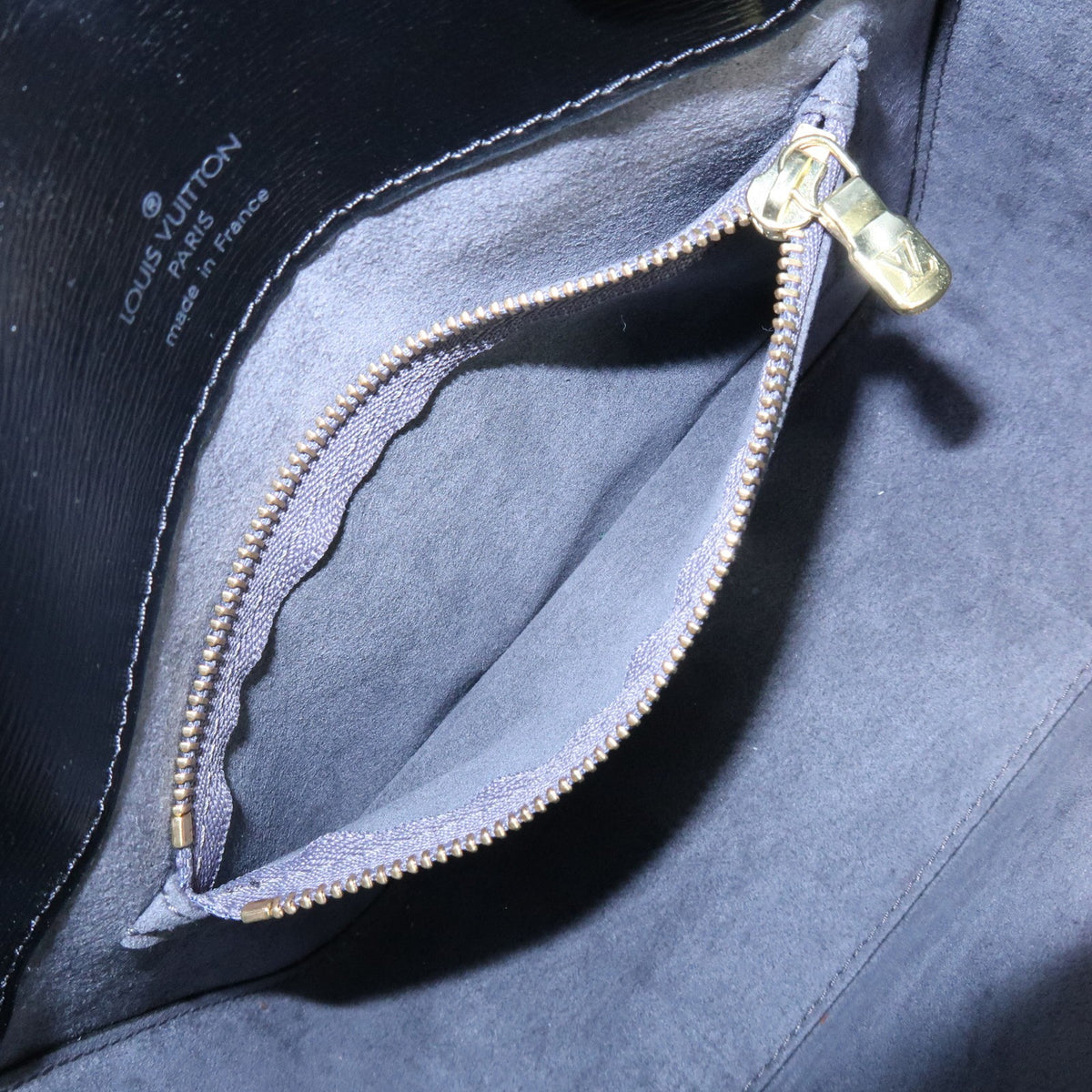 Louis Vuitton Buci Epi Leather, Black, Leather, Handbag