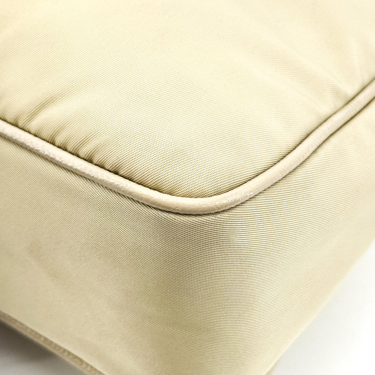 Prada Re-Edition 2005 Tessuto, Beige, Nylon, Shoulder Bag