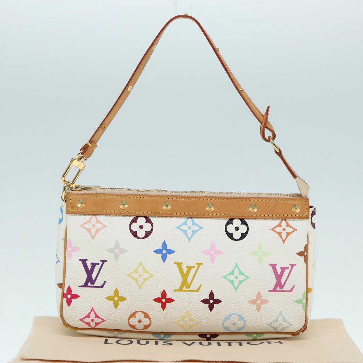 Louis Vuitton Pochette Accessoire, White, Canvas, clutch