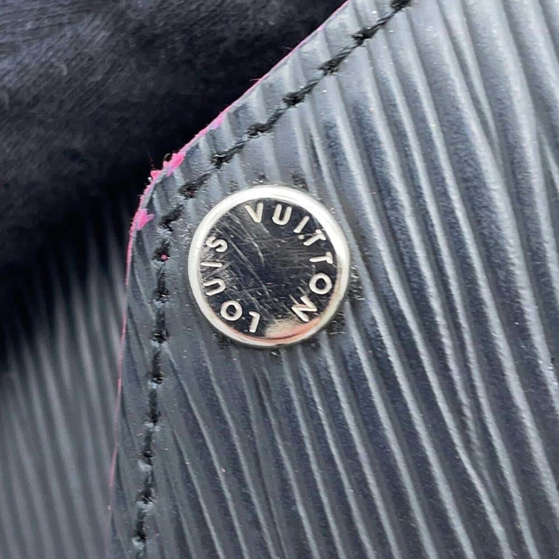 Louis Vuitton Felicie, Black, Leather, clutch