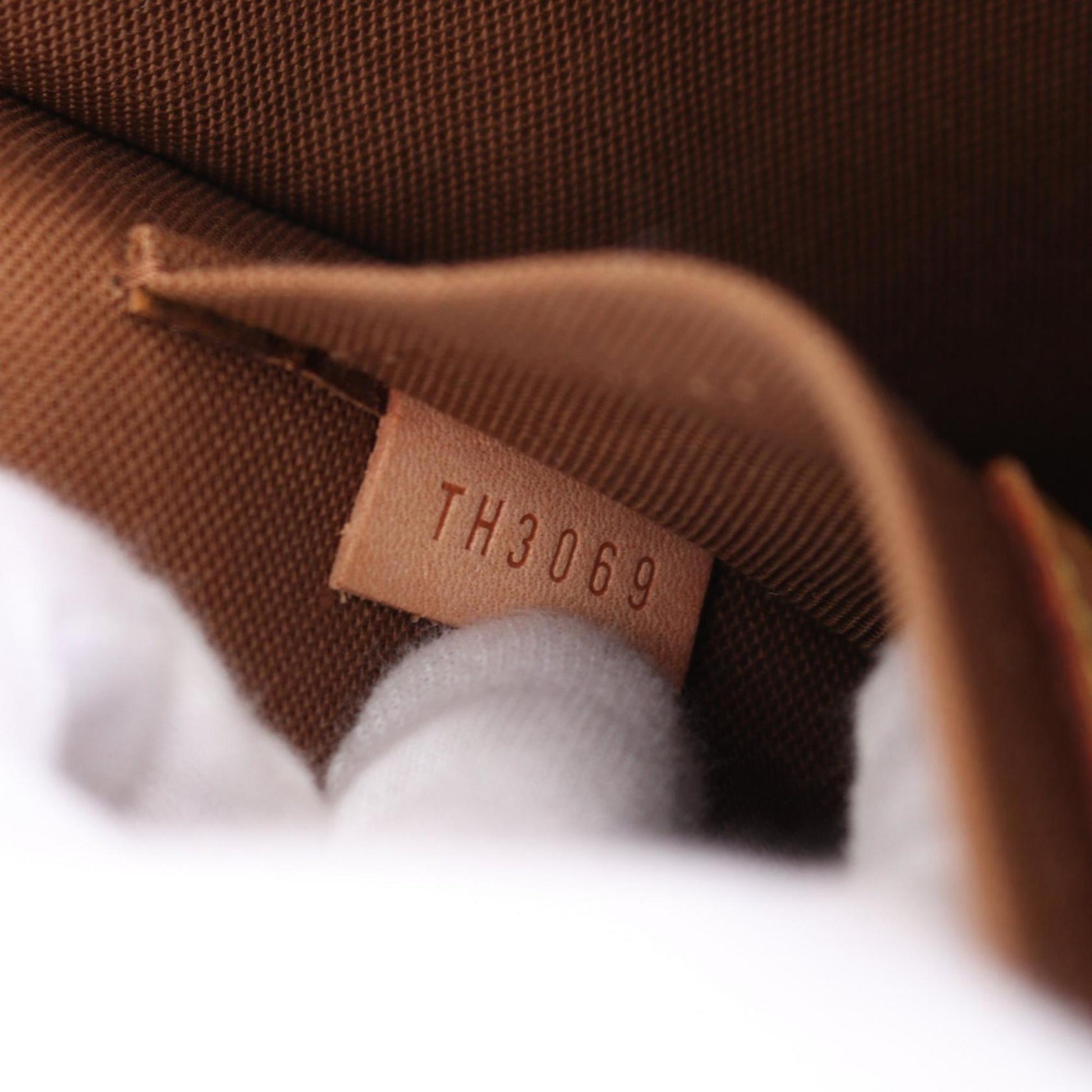 Louis Vuitton Sologne, Brown, Canvas, shoulder