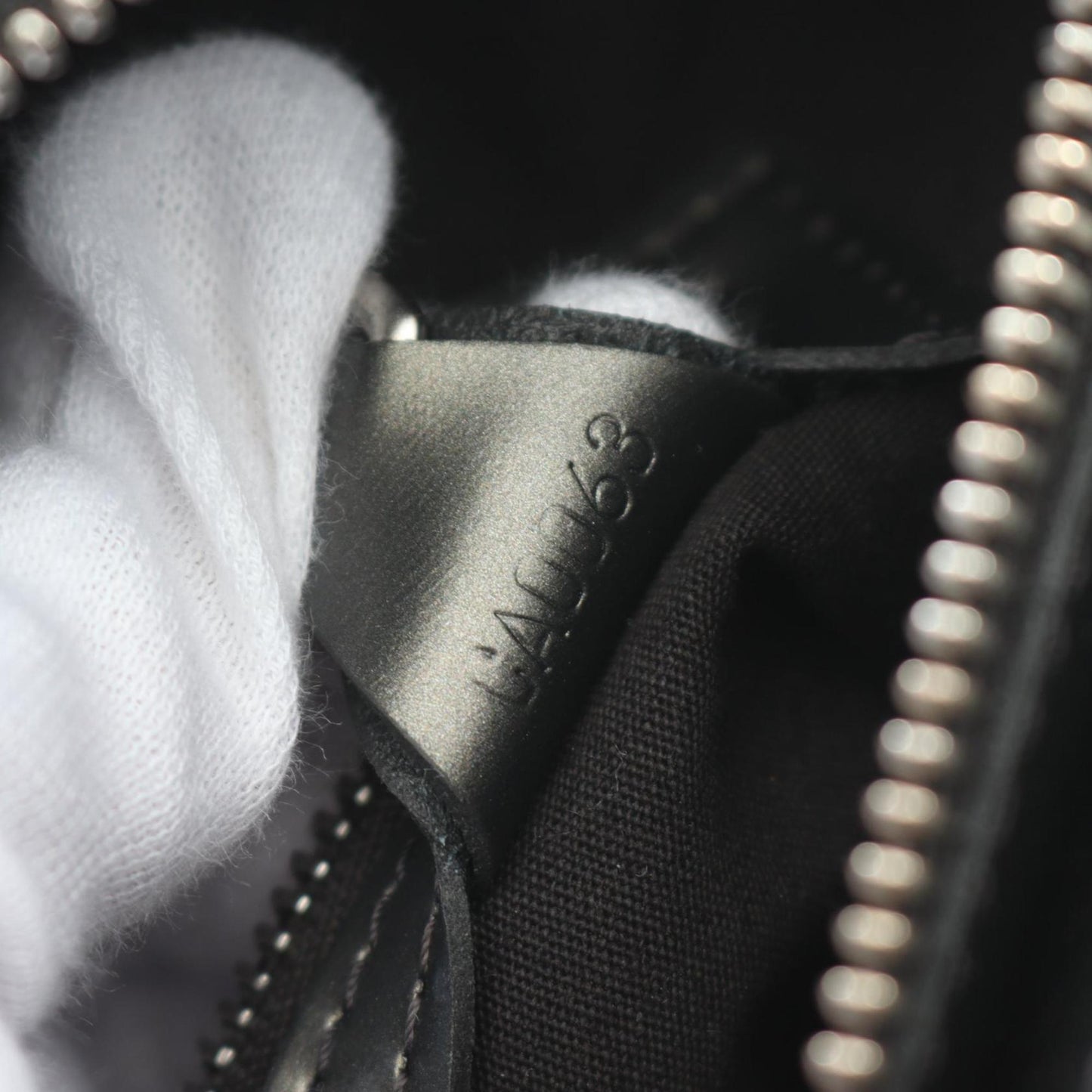 Louis Vuitton Stockton, Black, Leather, handbag