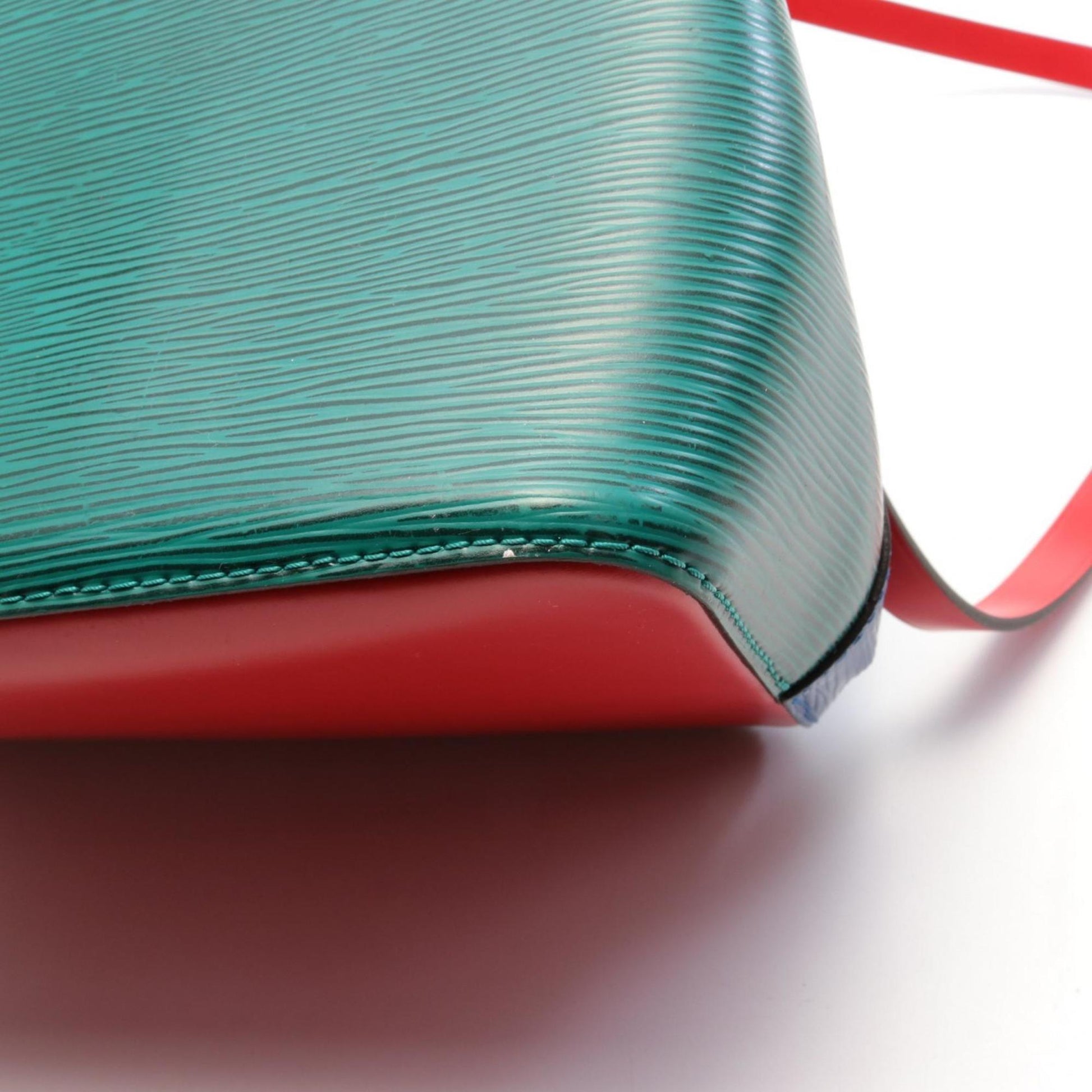 Louis Vuitton NéoNoé, Multicolour, Leather, handbag