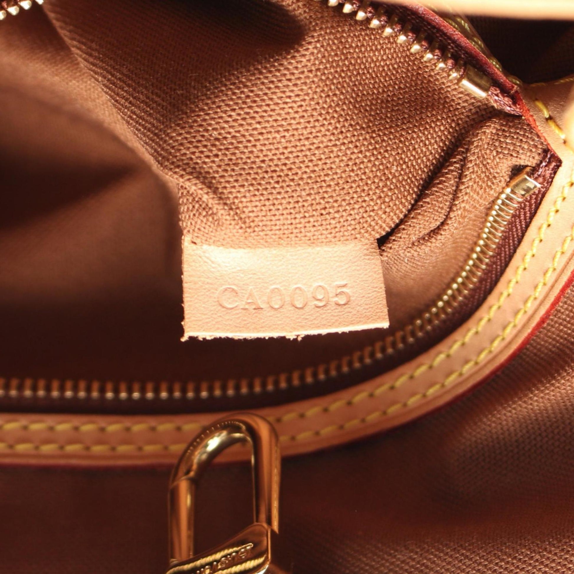 Louis Vuitton Batignolles Vertical, Brown, Canvas, tote