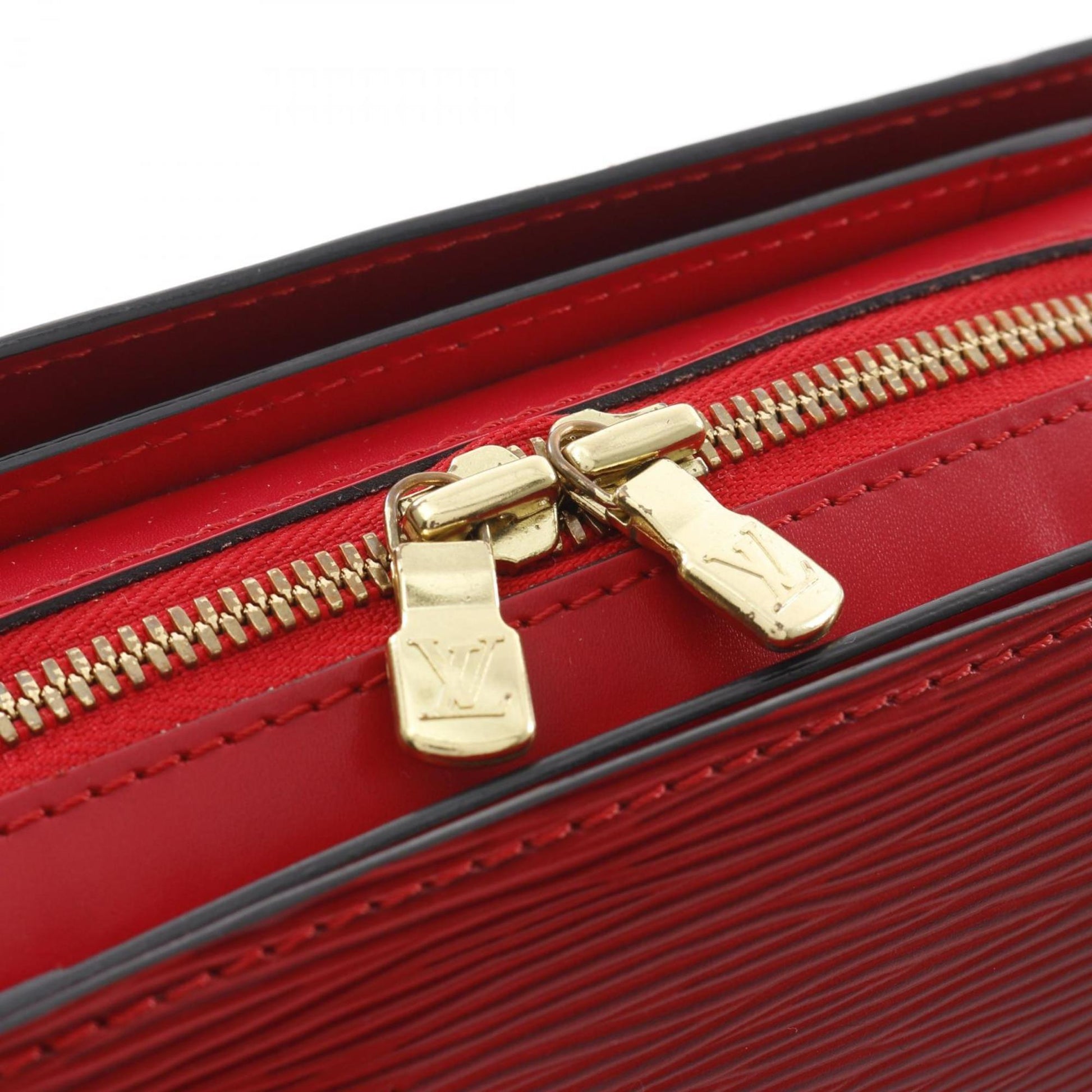 Louis Vuitton Pont Neuf, Red, Leather, handbag
