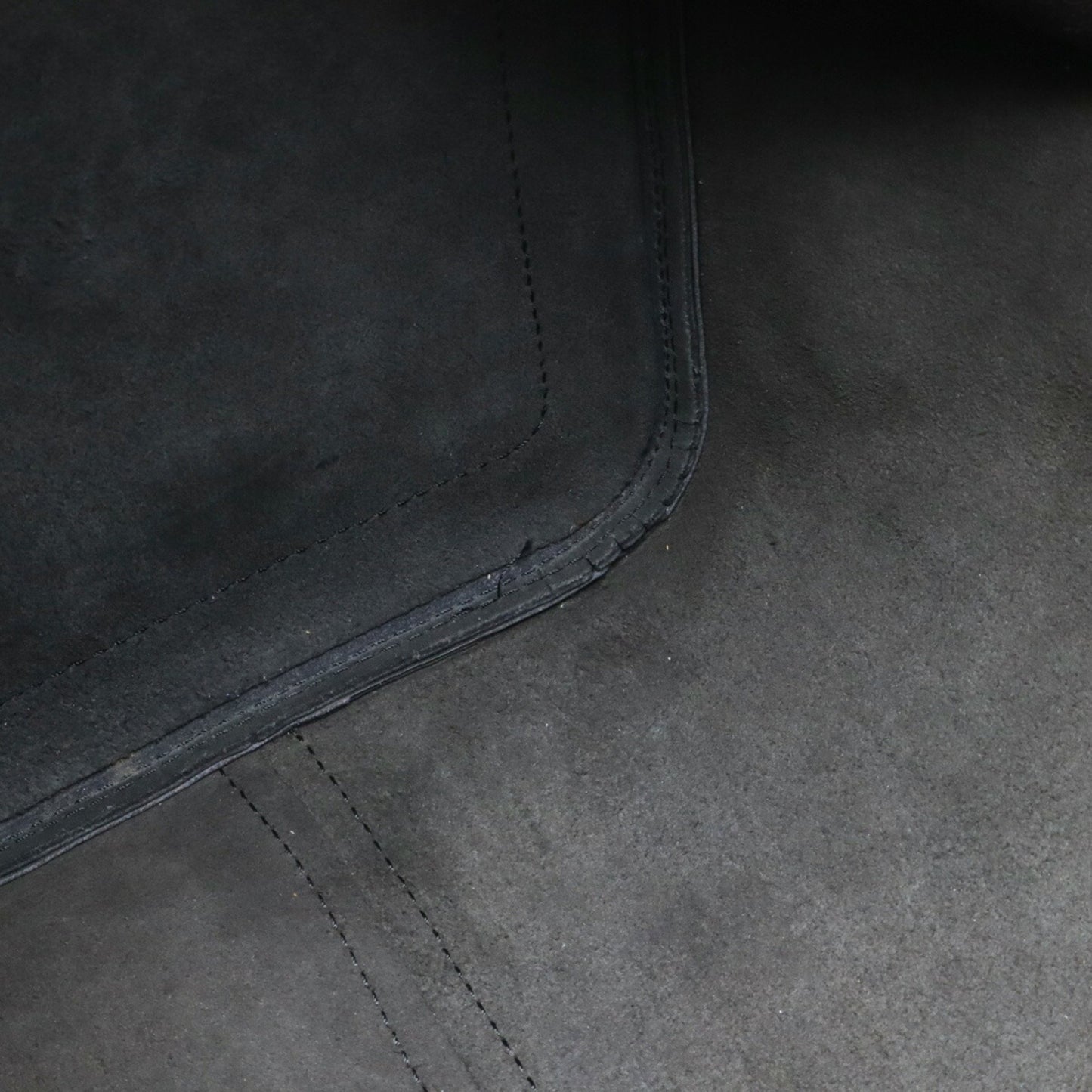 Louis Vuitton Keepall 45, Black, Leather, travel