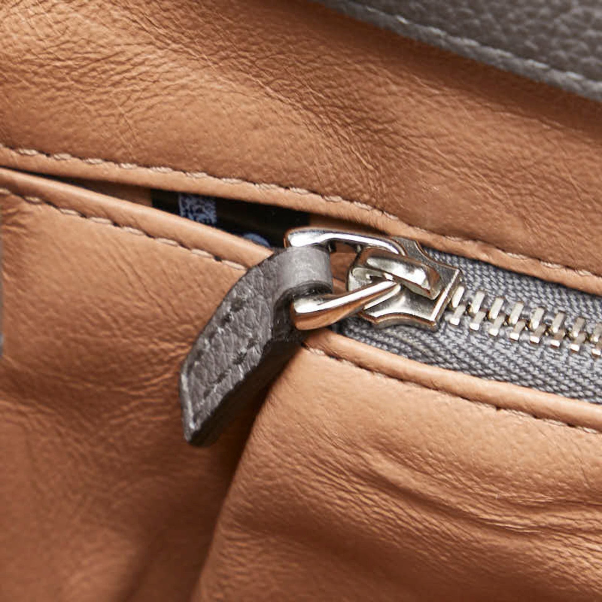 Gucci Zumi, Grey, Leather, handbag
