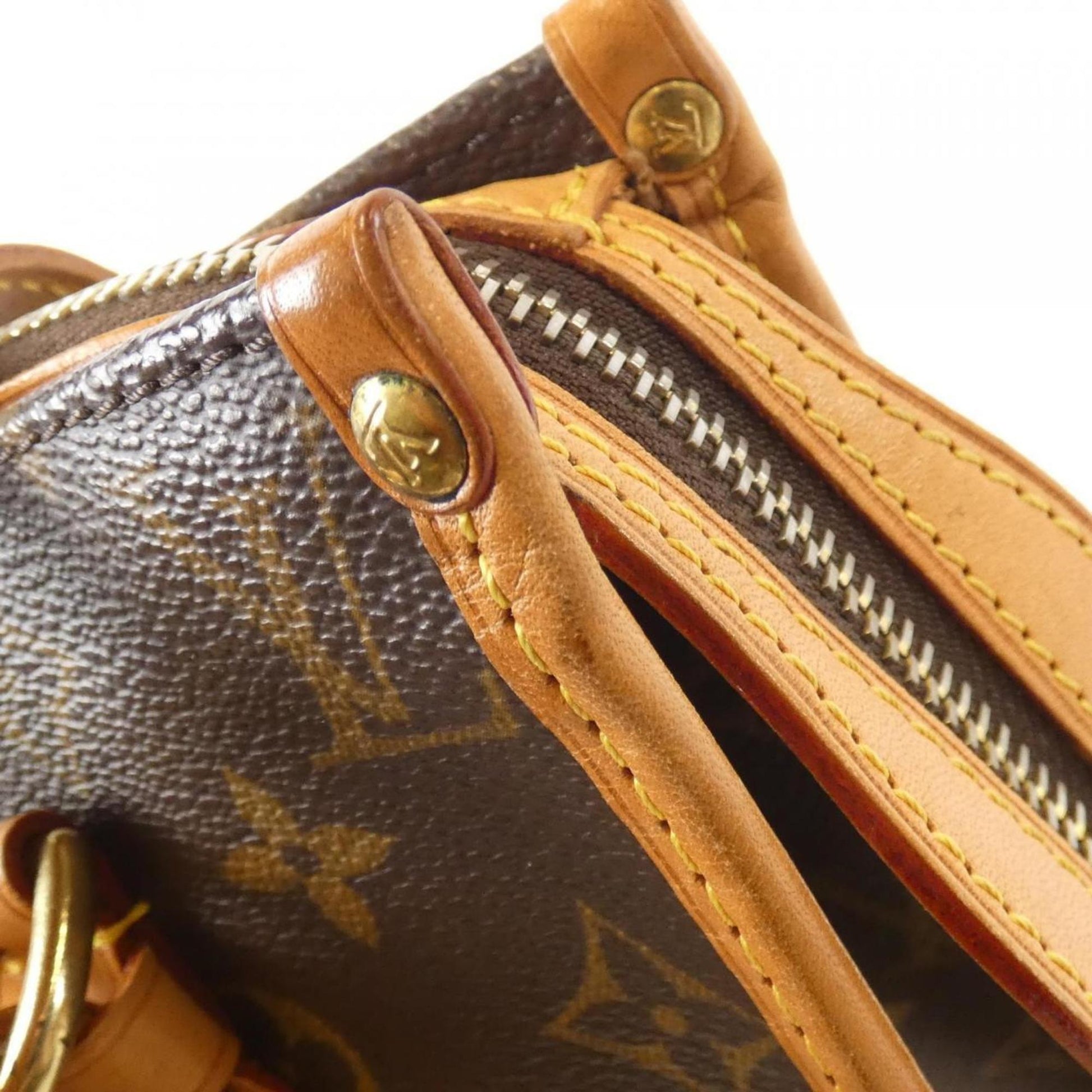 Louis Vuitton Popincourt, Brown, Canvas, shoulder