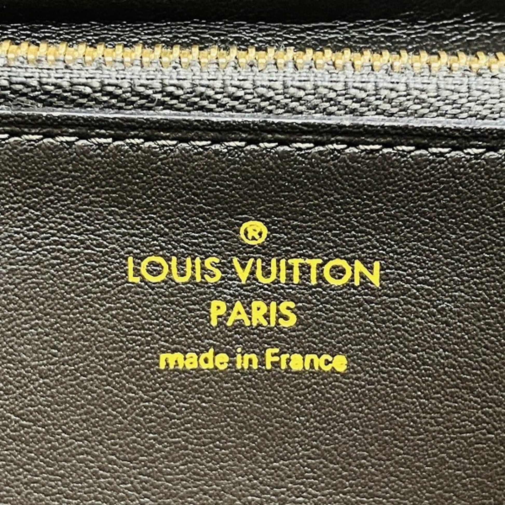Louis Vuitton Comete, Beige, Leather, wallet