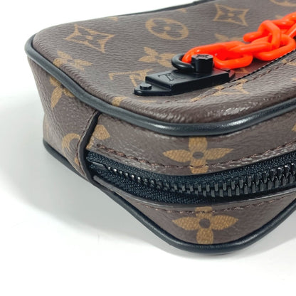 Louis Vuitton Volga, Brown, Canvas, clutch