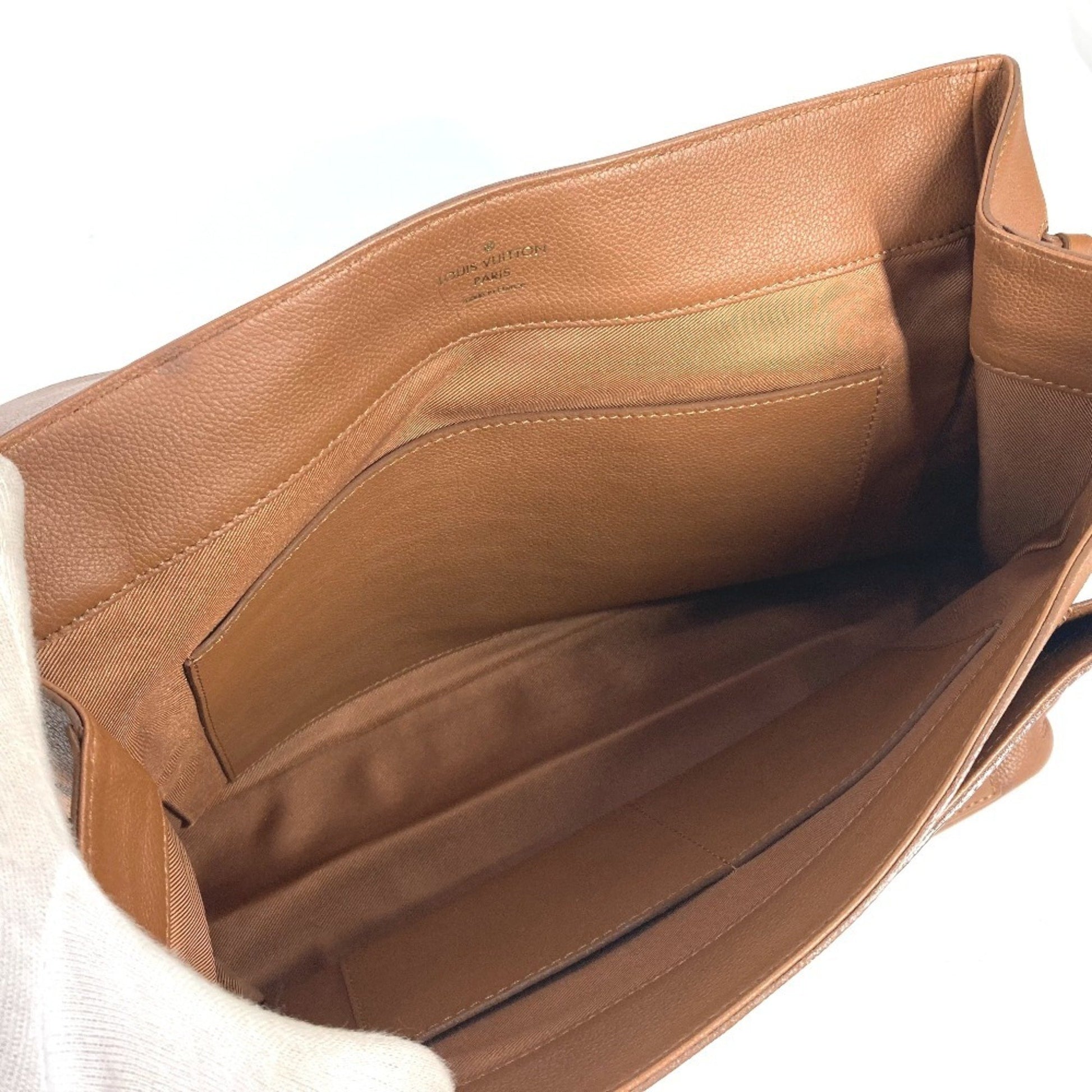 Louis Vuitton Lockme, Brown, Leather, tote