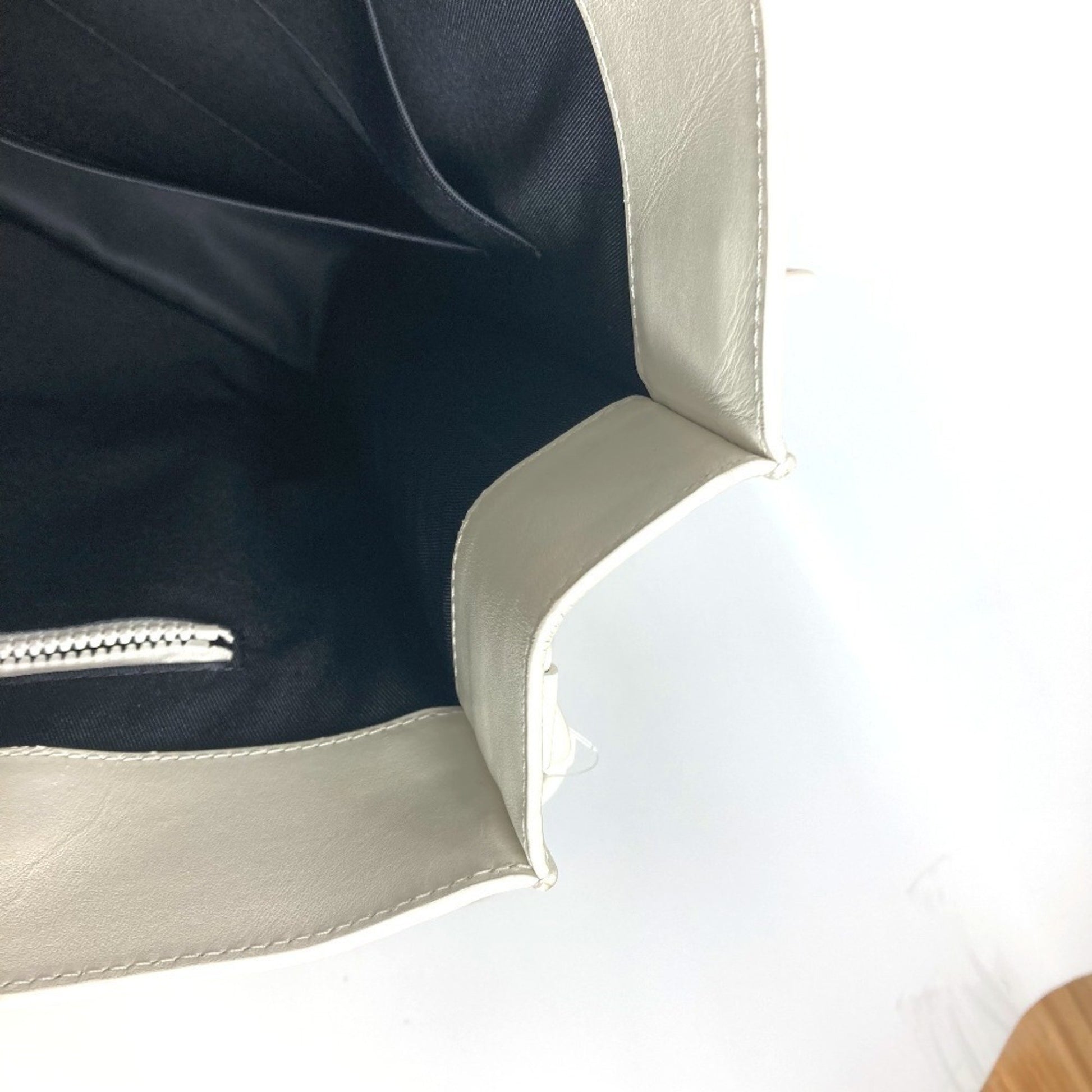 Louis Vuitton Plat, White, Leather, tote