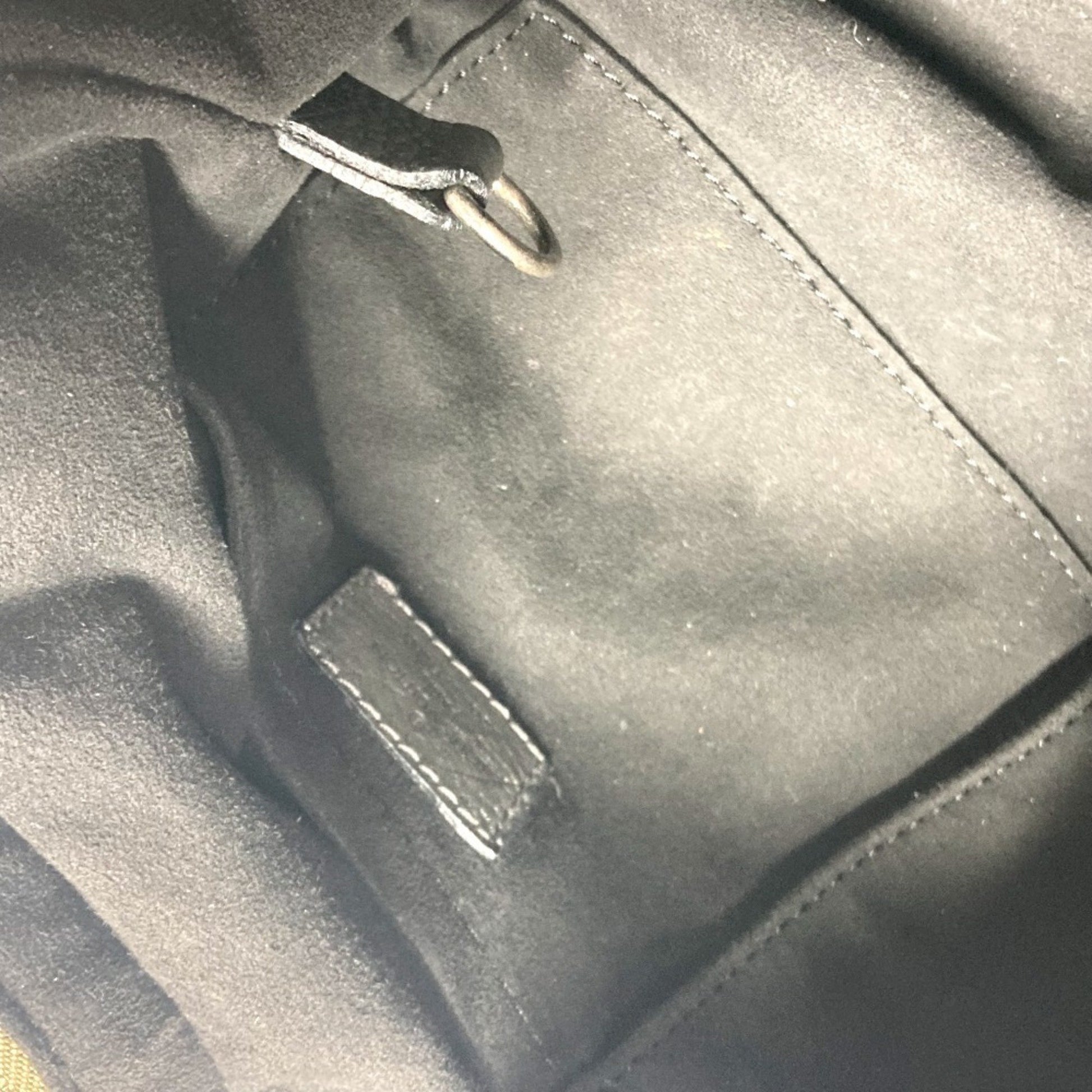 Louis Vuitton Mahina, Silver, Leather, shoulder