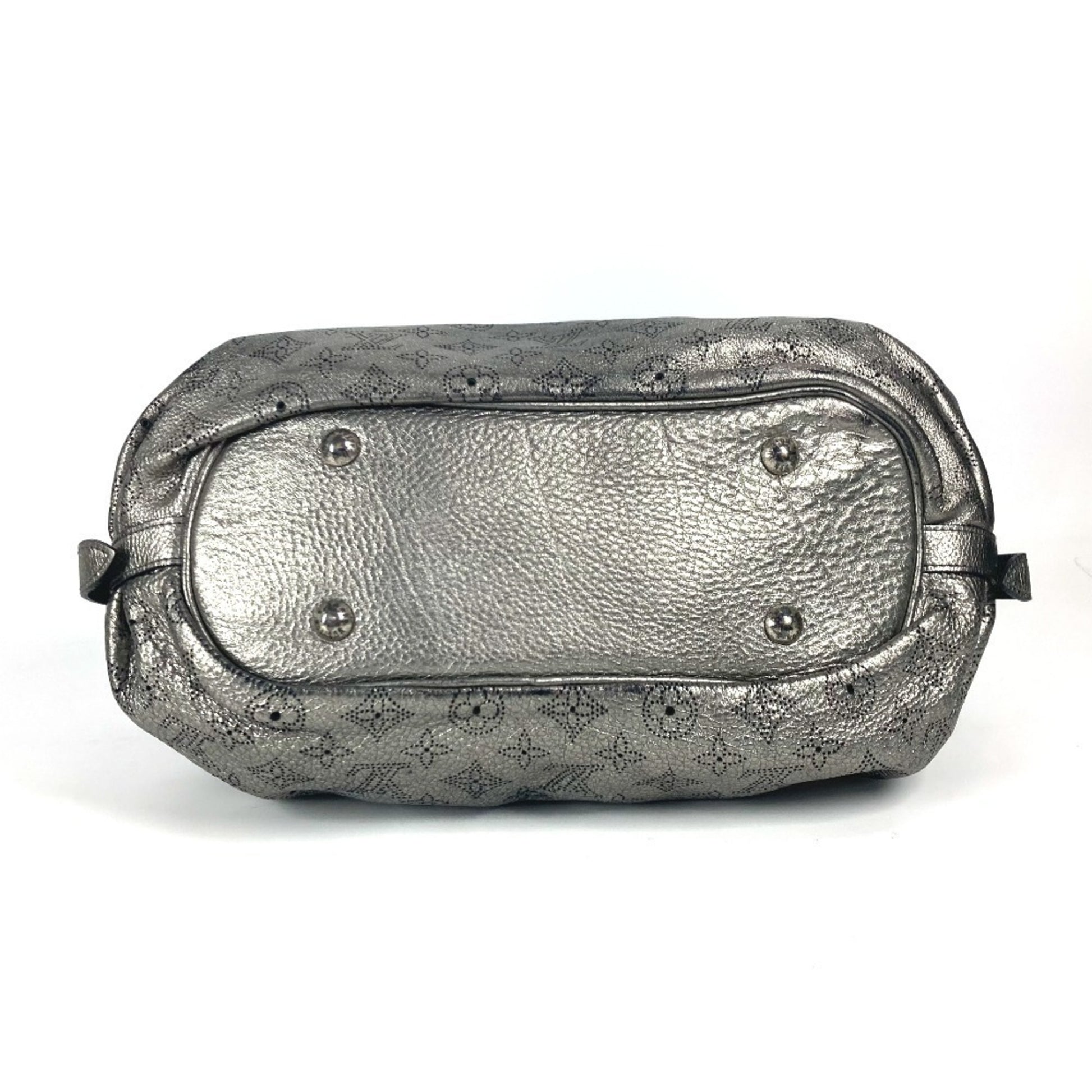 Louis Vuitton Mahina, Silver, Leather, shoulder