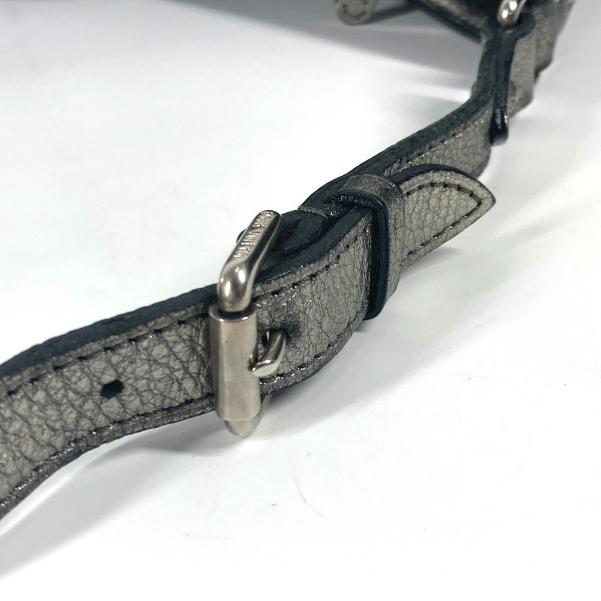 Louis Vuitton Mahina, Silver, Leather, shoulder