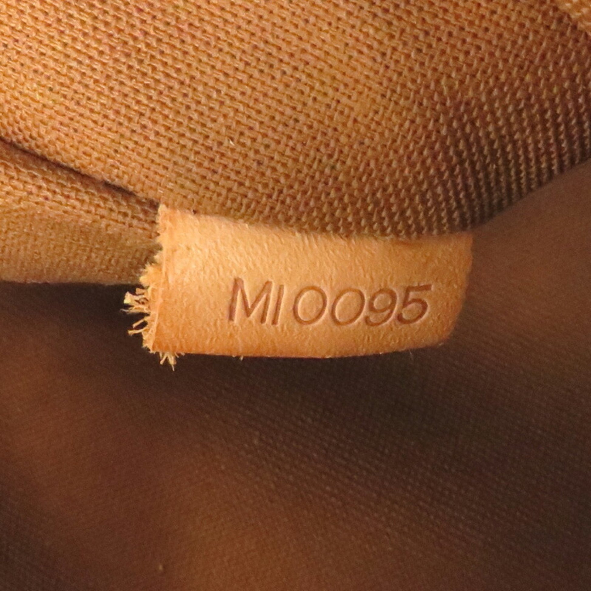 Louis Vuitton Bosphore, Brown, Canvas, shoulder
