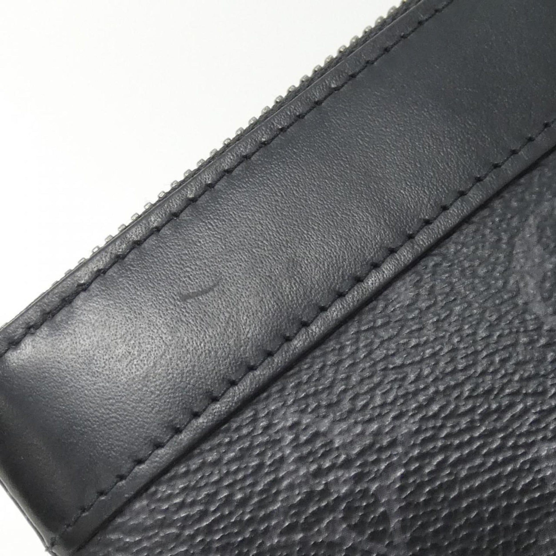 Louis Vuitton Discovery, Black, Canvas, clutch