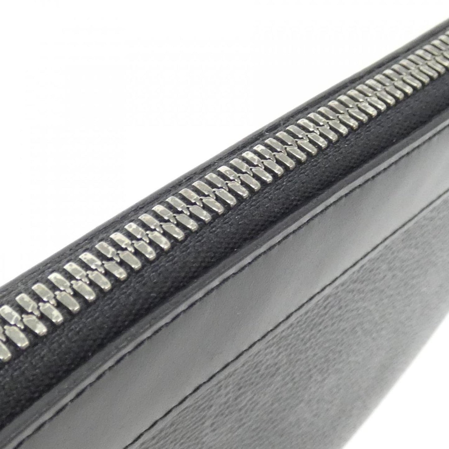 Louis Vuitton Discovery, Black, Canvas, clutch