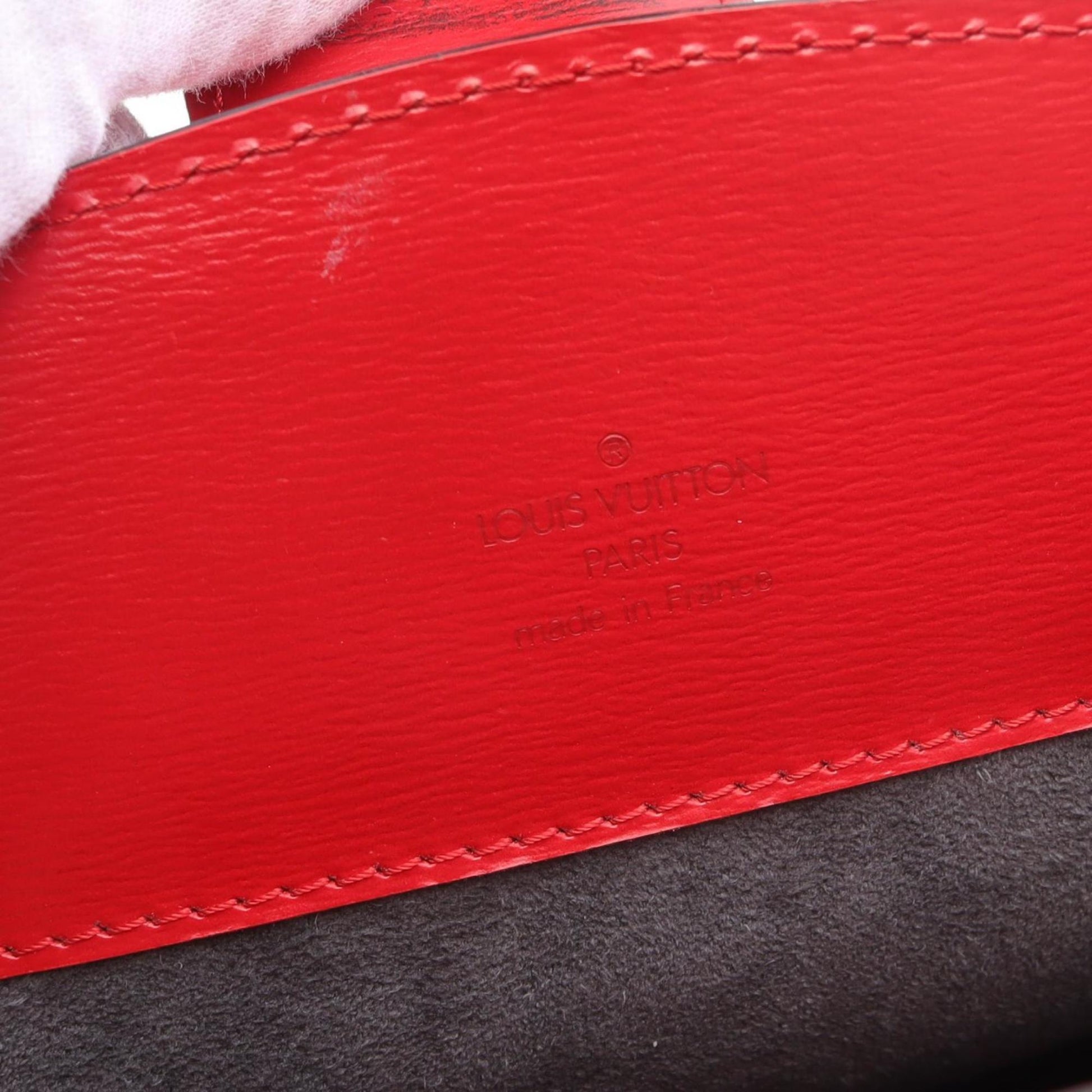 Louis Vuitton Cluny, Red, Leather, shoulder