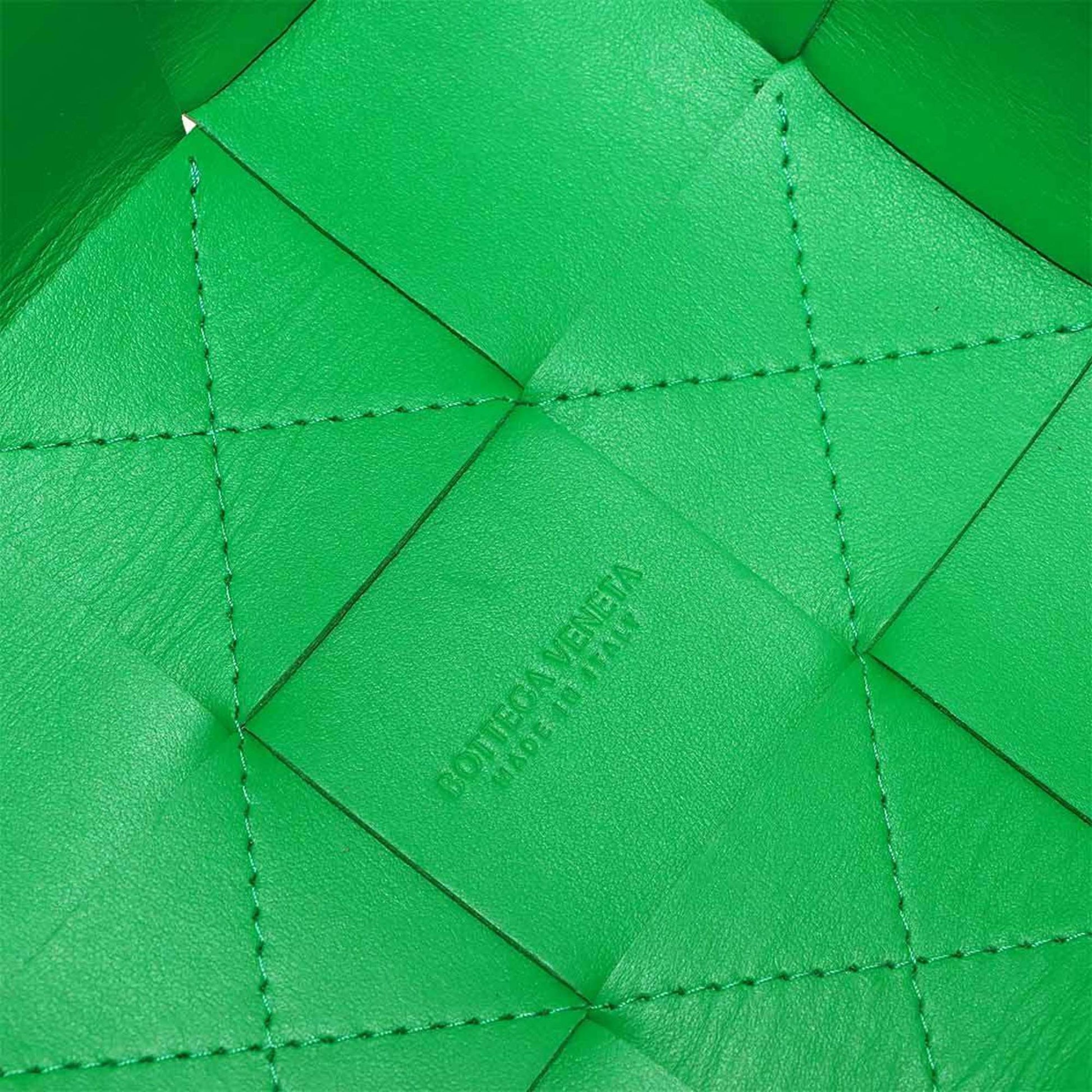 Bottega Veneta Cassette, Green, Leather, shoulder