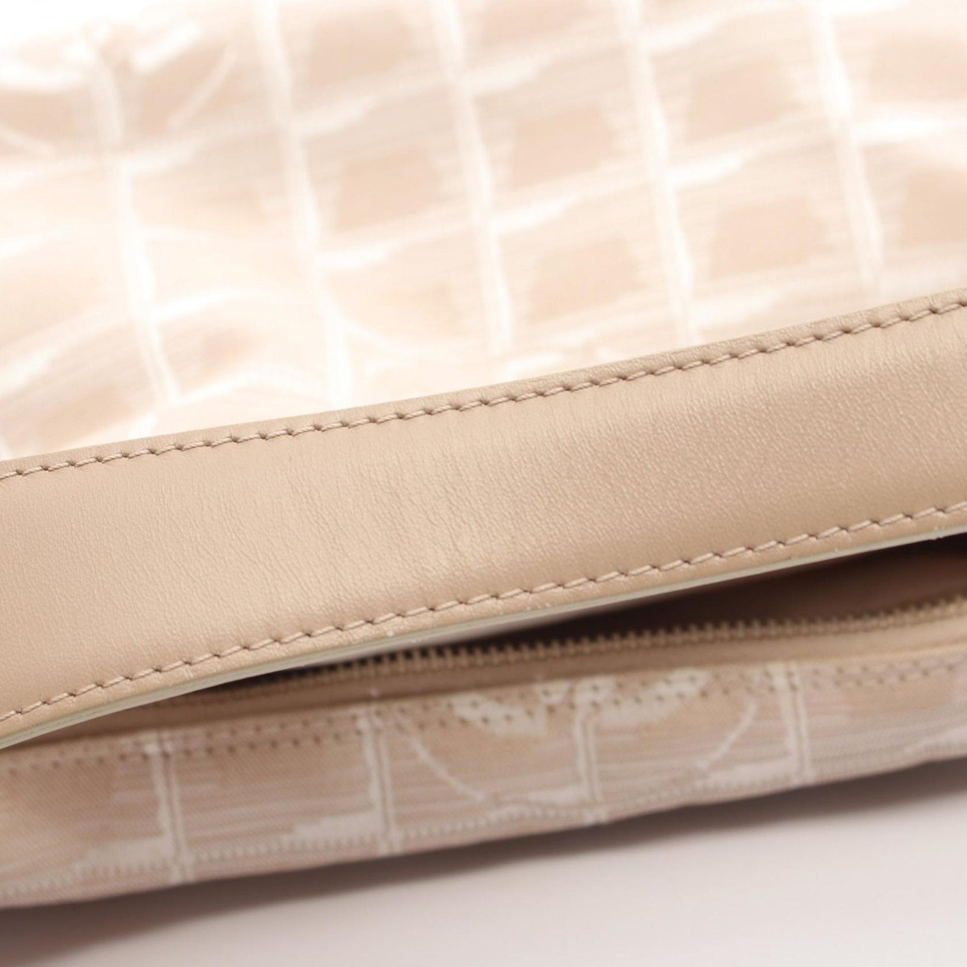 Chanel Travel line, Beige, NYLON, shoulder