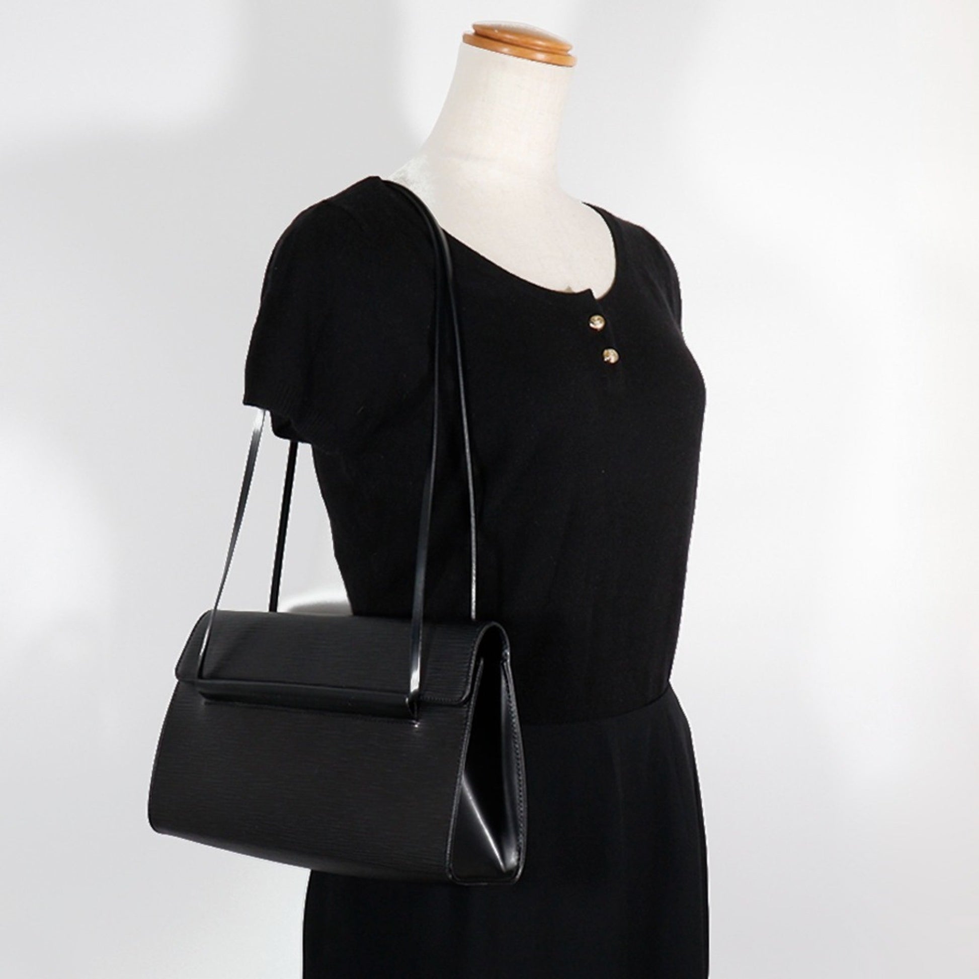 Louis Vuitton Dinard, Black, Leather, shoulder