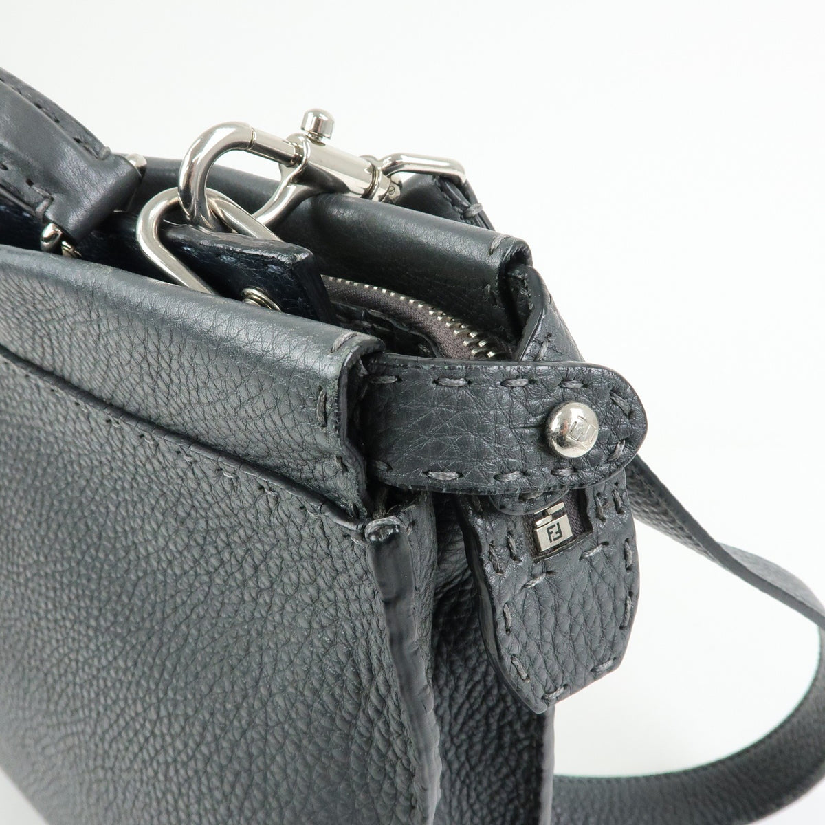 Fendi Selleria Peekaboo Grainy Leather, Gray, Leather, Handbag