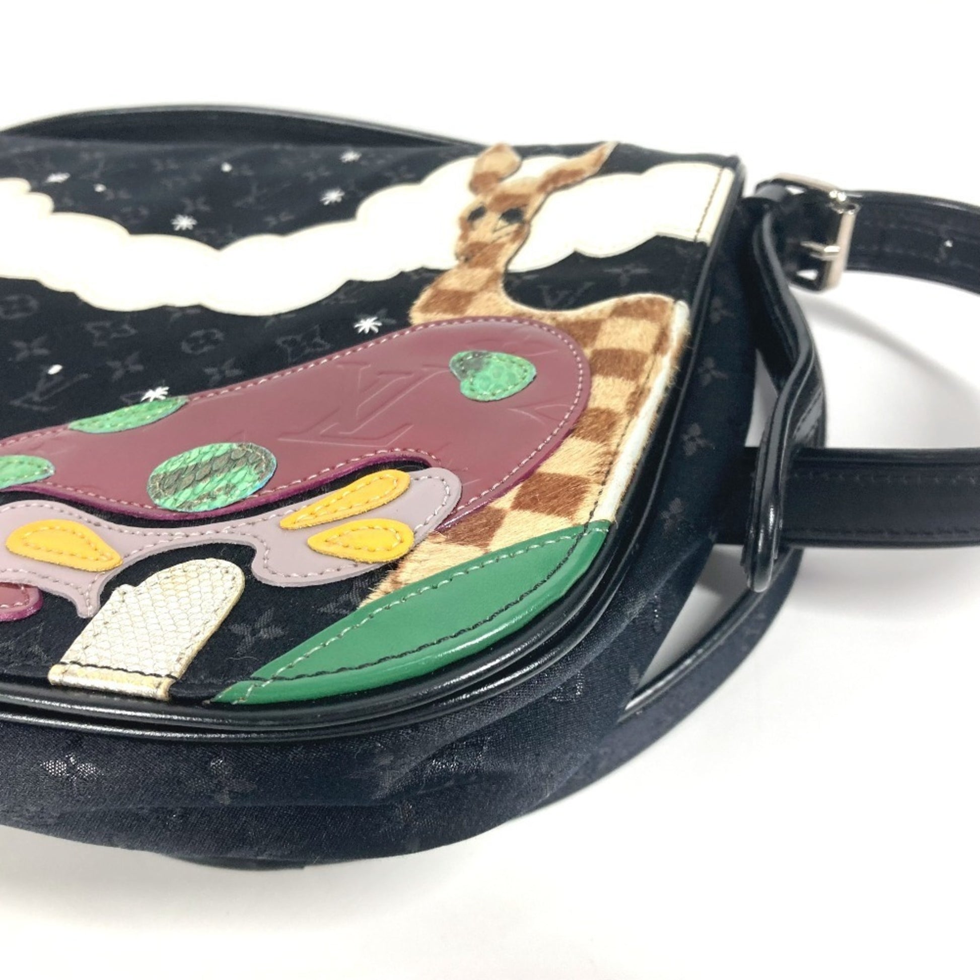 Louis Vuitton Conte De Fées, Black, NYLON, clutch