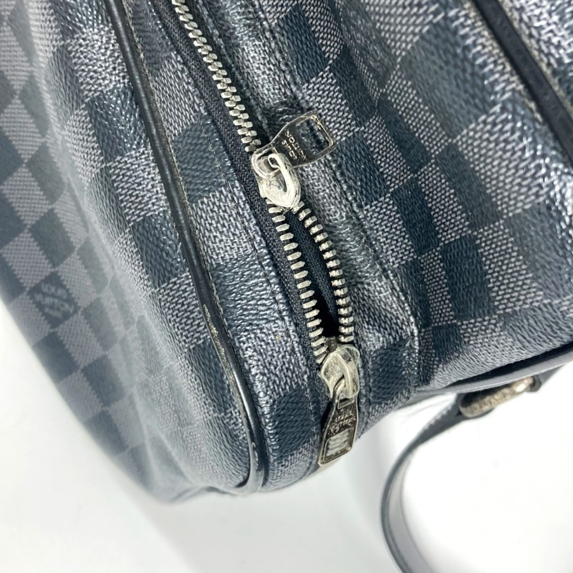 Louis Vuitton Leoh, Black, Canvas, shoulder